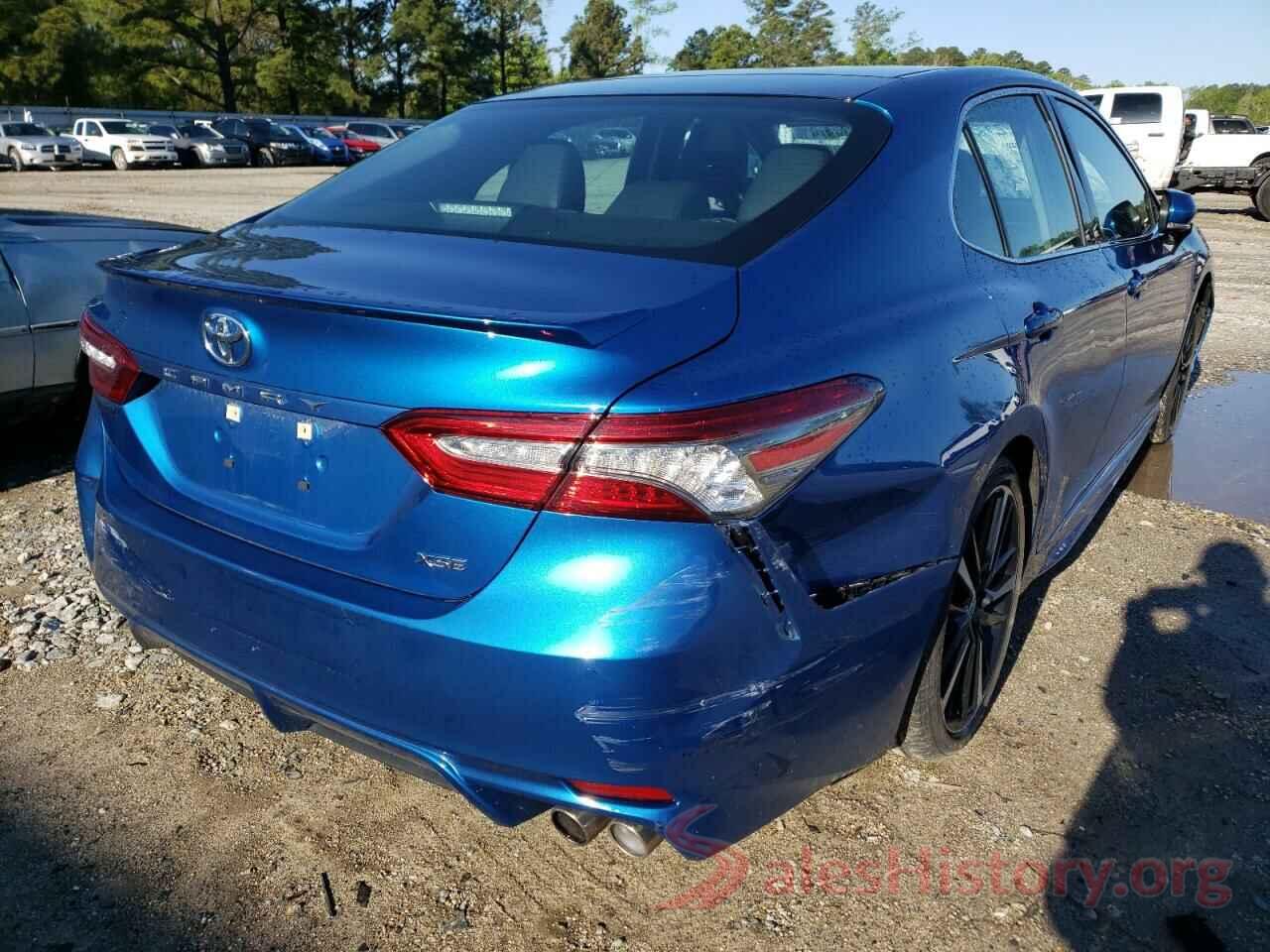 4T1B61HK9JU060402 2018 TOYOTA CAMRY