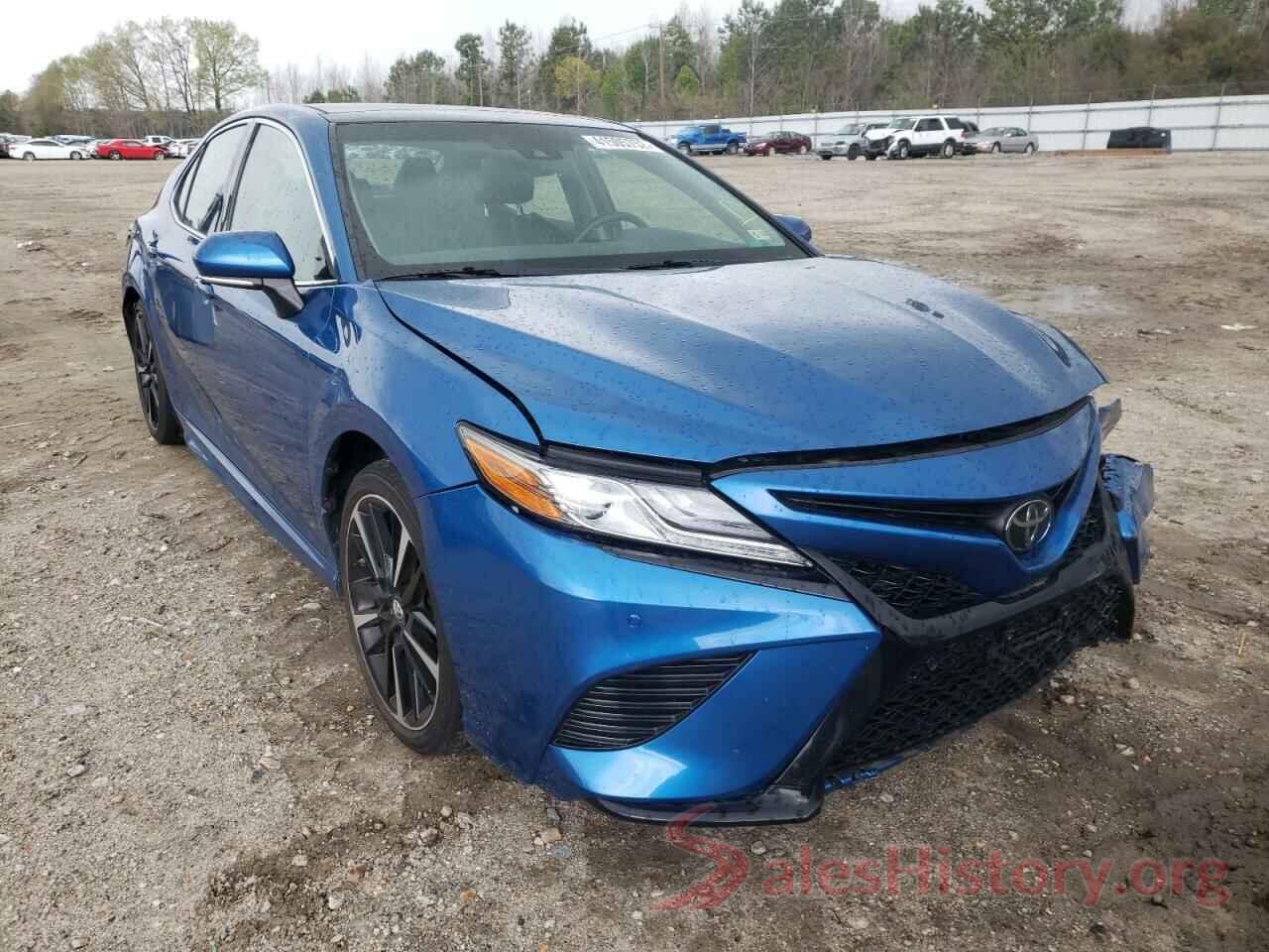 4T1B61HK9JU060402 2018 TOYOTA CAMRY