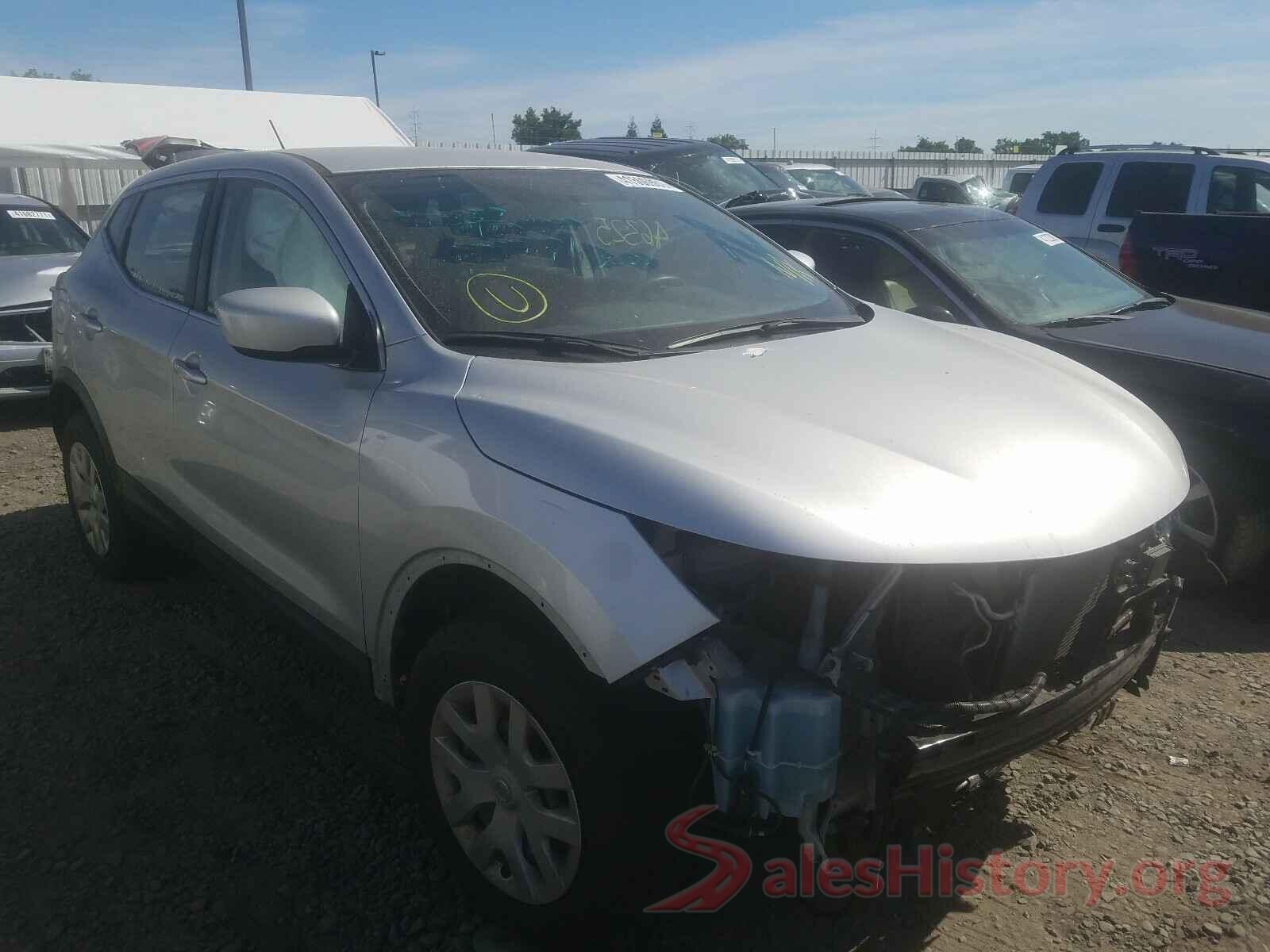 JN1BJ1CR5JW282417 2018 NISSAN ROGUE