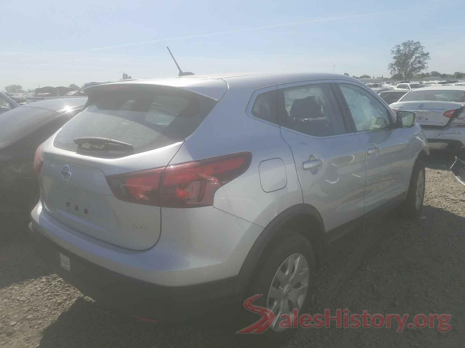 JN1BJ1CR5JW282417 2018 NISSAN ROGUE