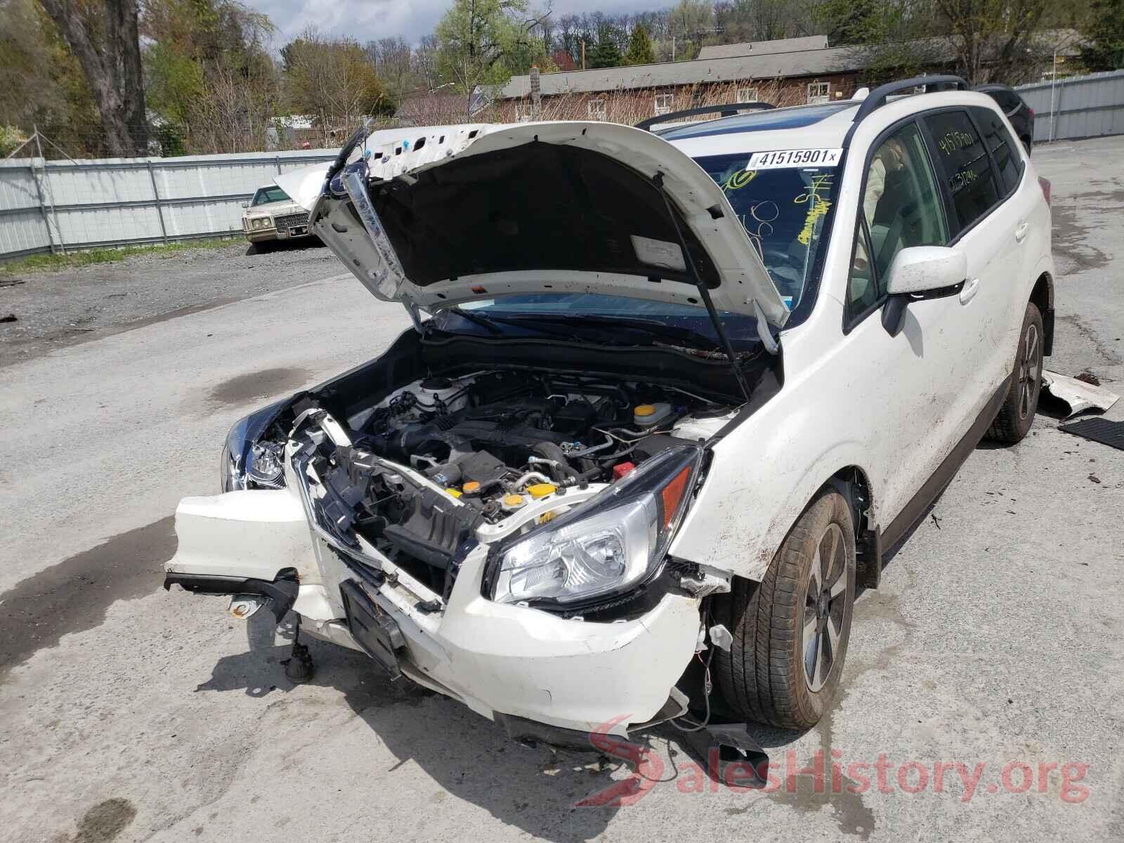 JF2SJAGC6JH610467 2018 SUBARU FORESTER