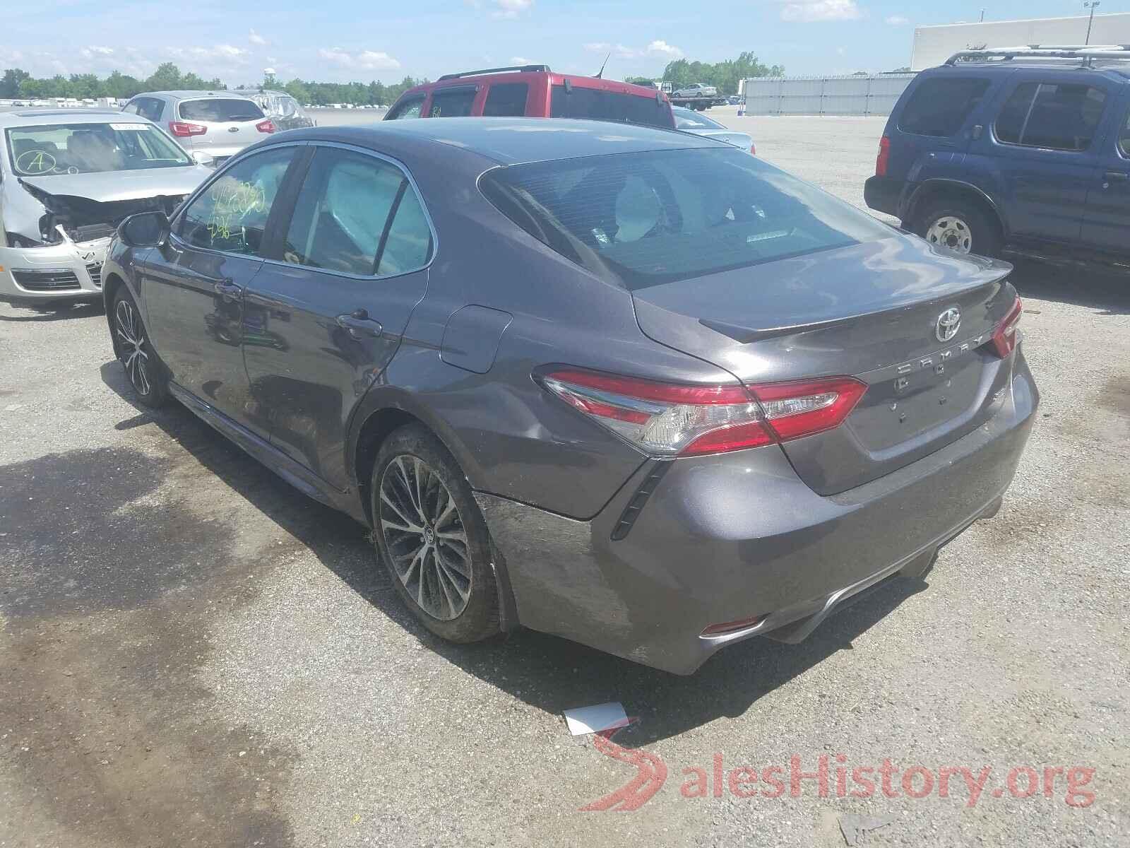 4T1B11HK1JU153641 2018 TOYOTA CAMRY