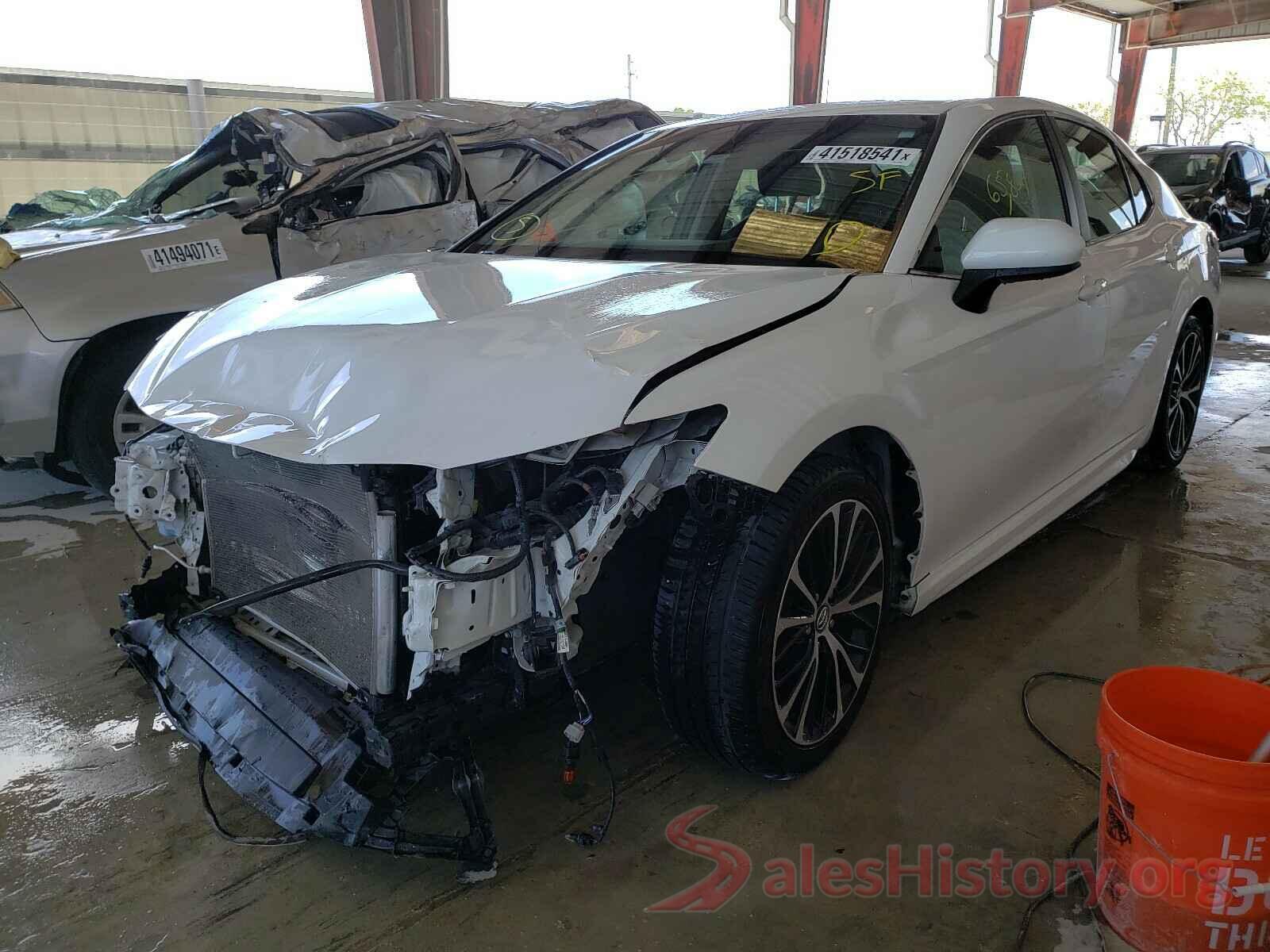 4T1B11HK2JU134130 2018 TOYOTA CAMRY