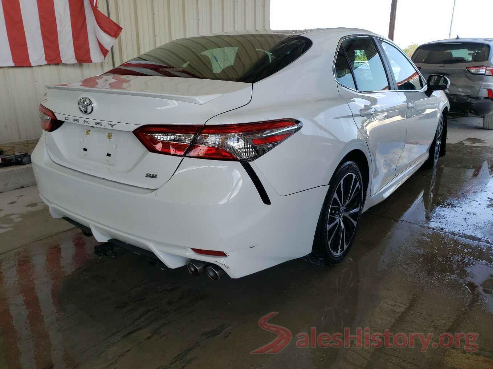 4T1B11HK2JU134130 2018 TOYOTA CAMRY