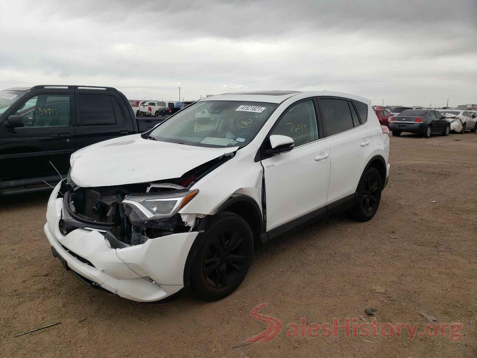 2T3RFREV9JW696000 2018 TOYOTA RAV4