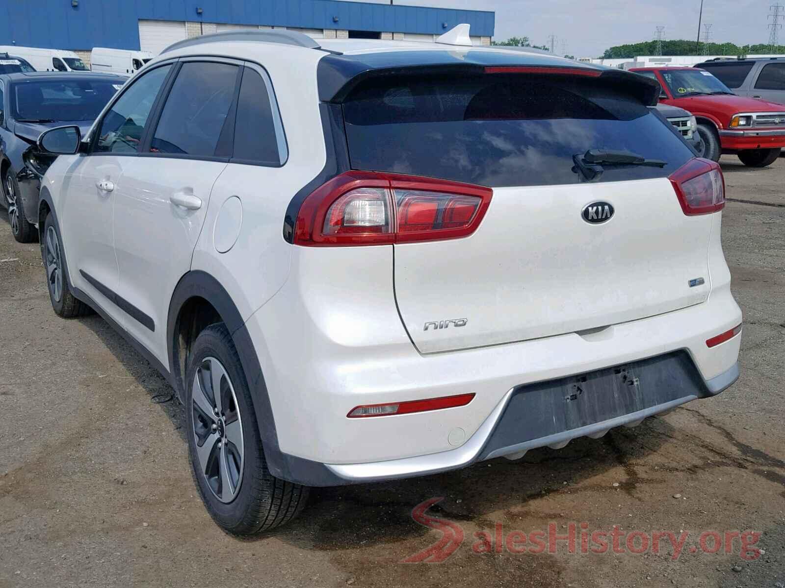 KNDCC3LC7J5154124 2018 KIA NIRO