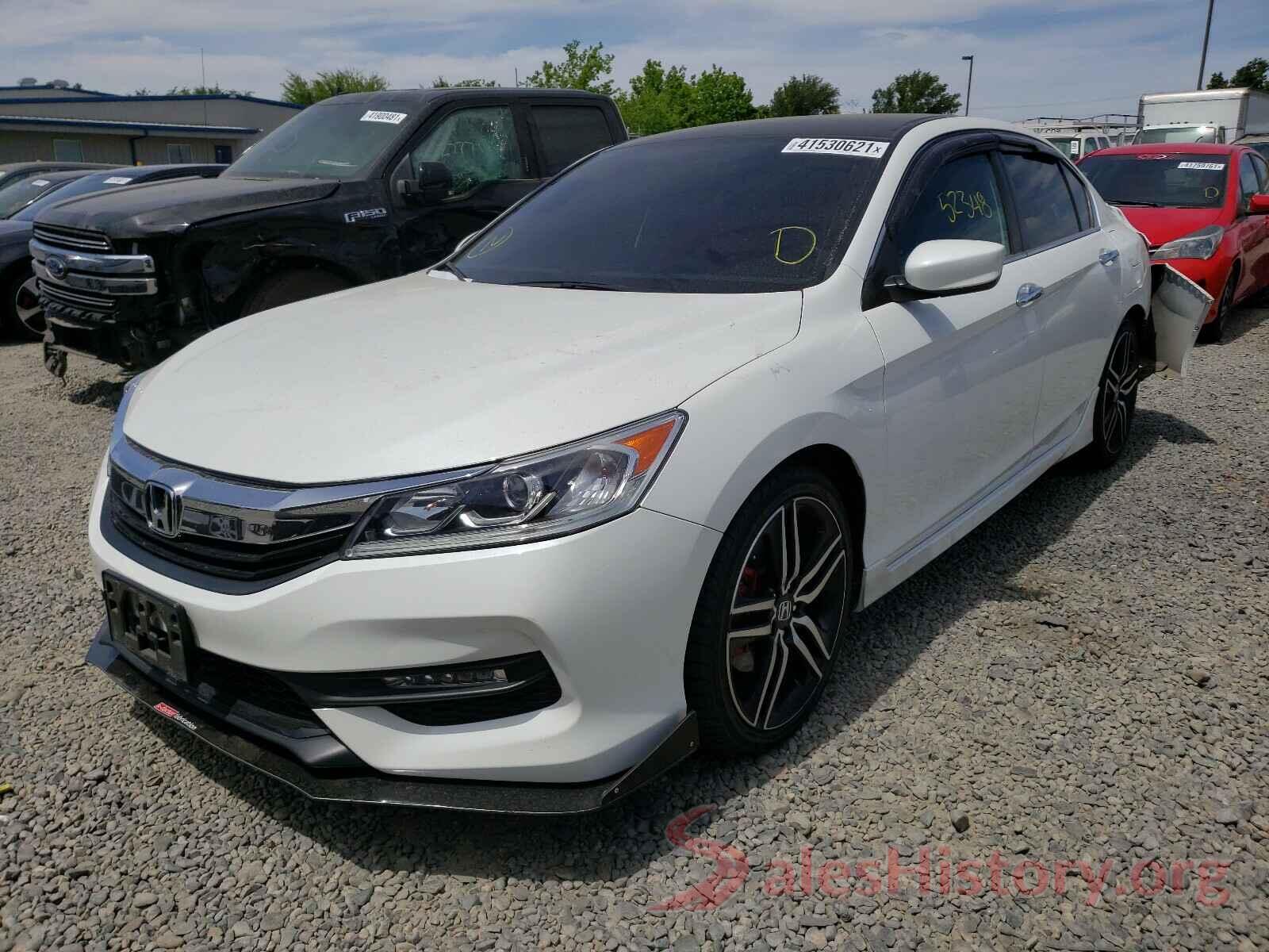 1HGCR2F57HA138465 2017 HONDA ACCORD