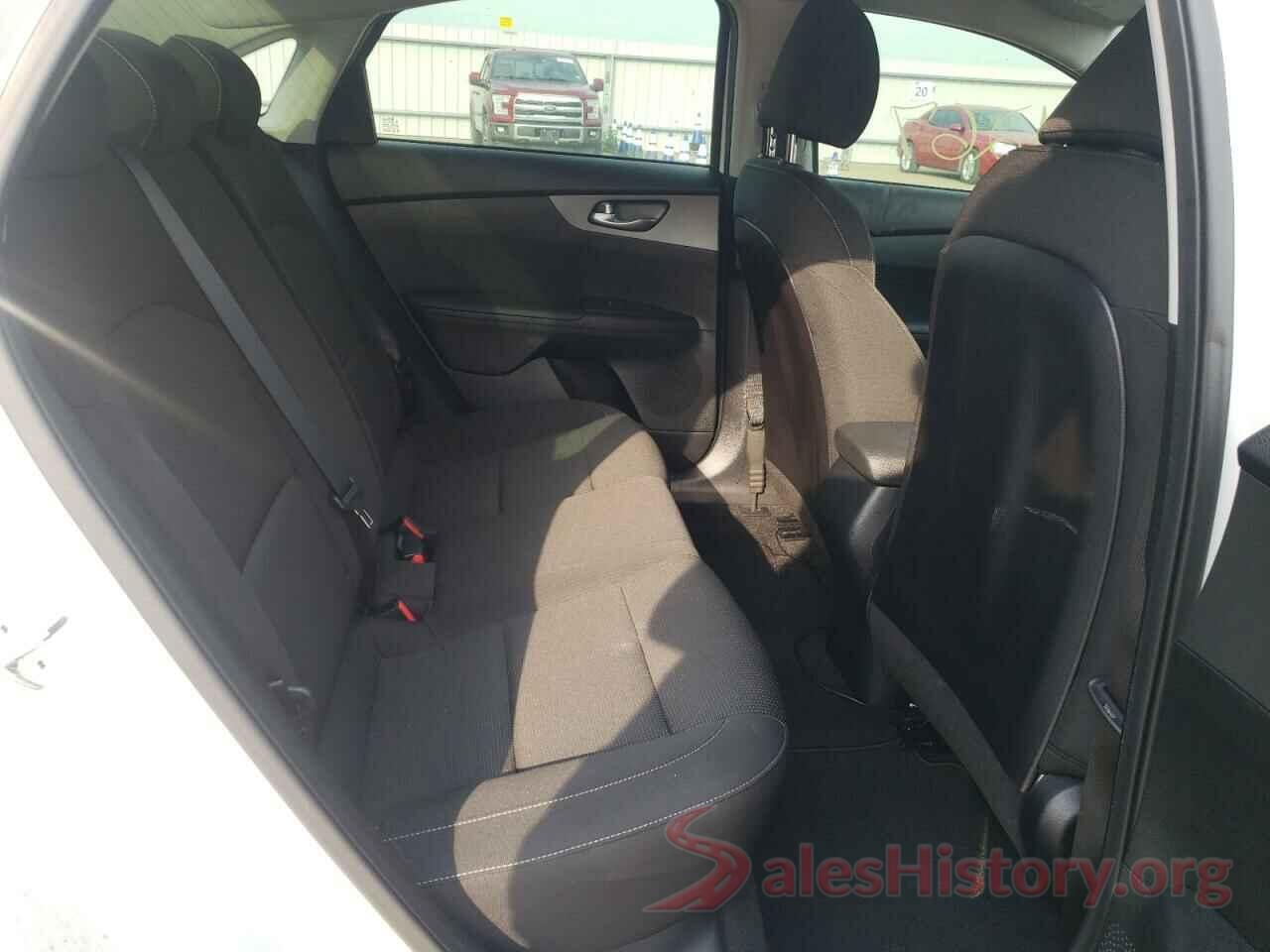 3KPF24AD8KE128669 2019 KIA FORTE