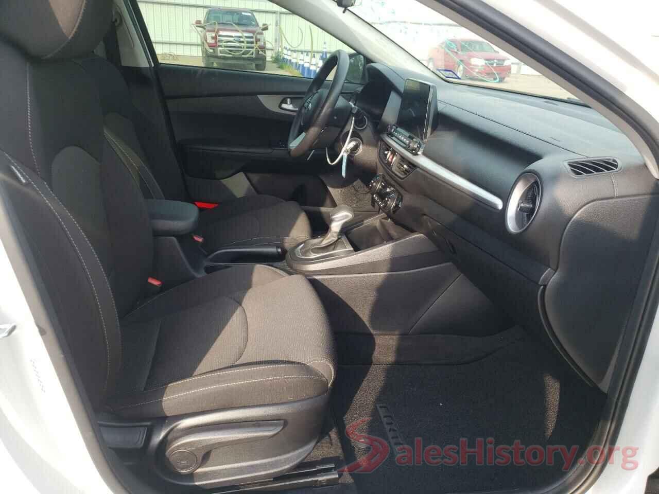 3KPF24AD8KE128669 2019 KIA FORTE