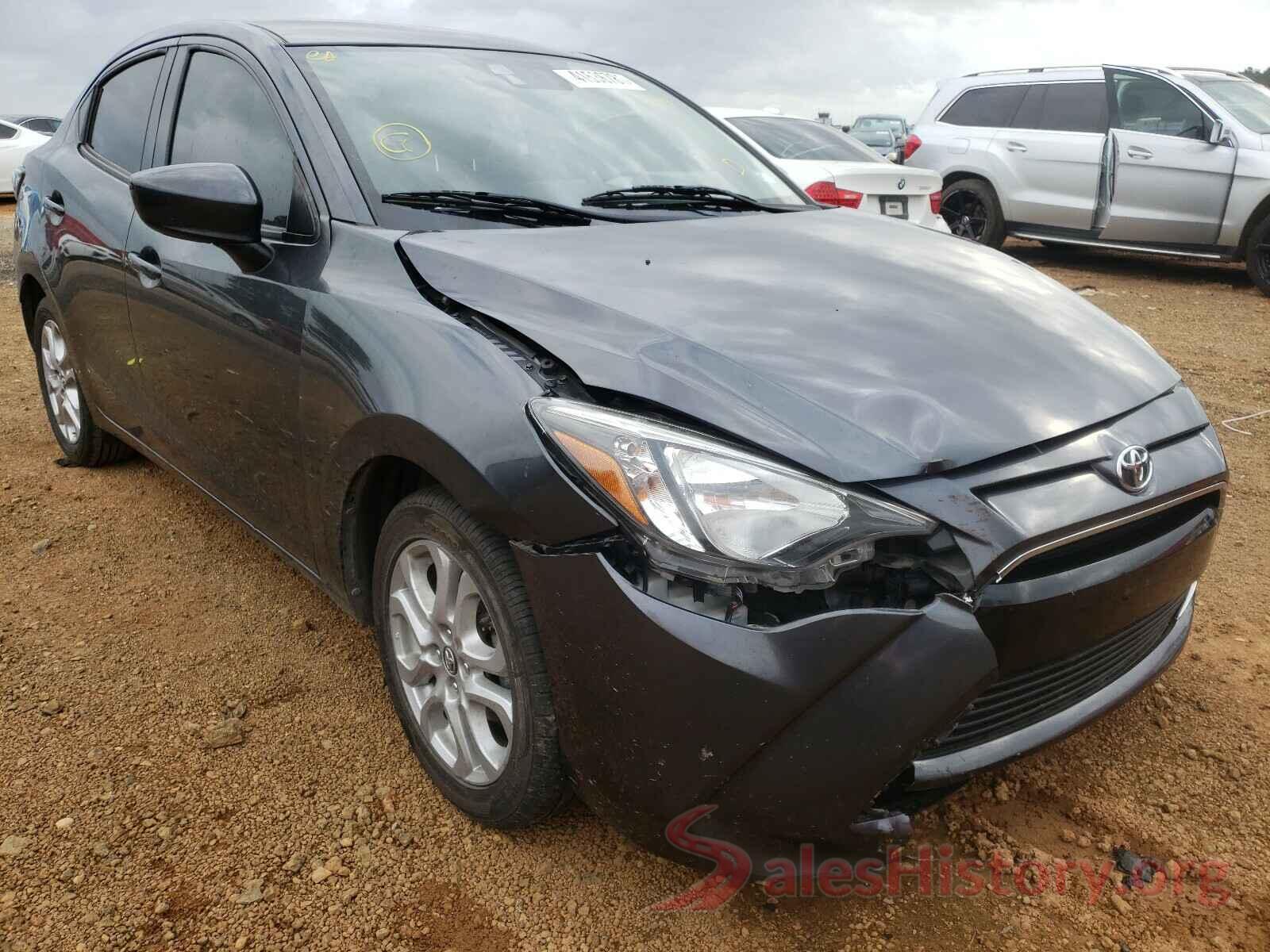 3MYDLBYV6JY306777 2018 TOYOTA YARIS