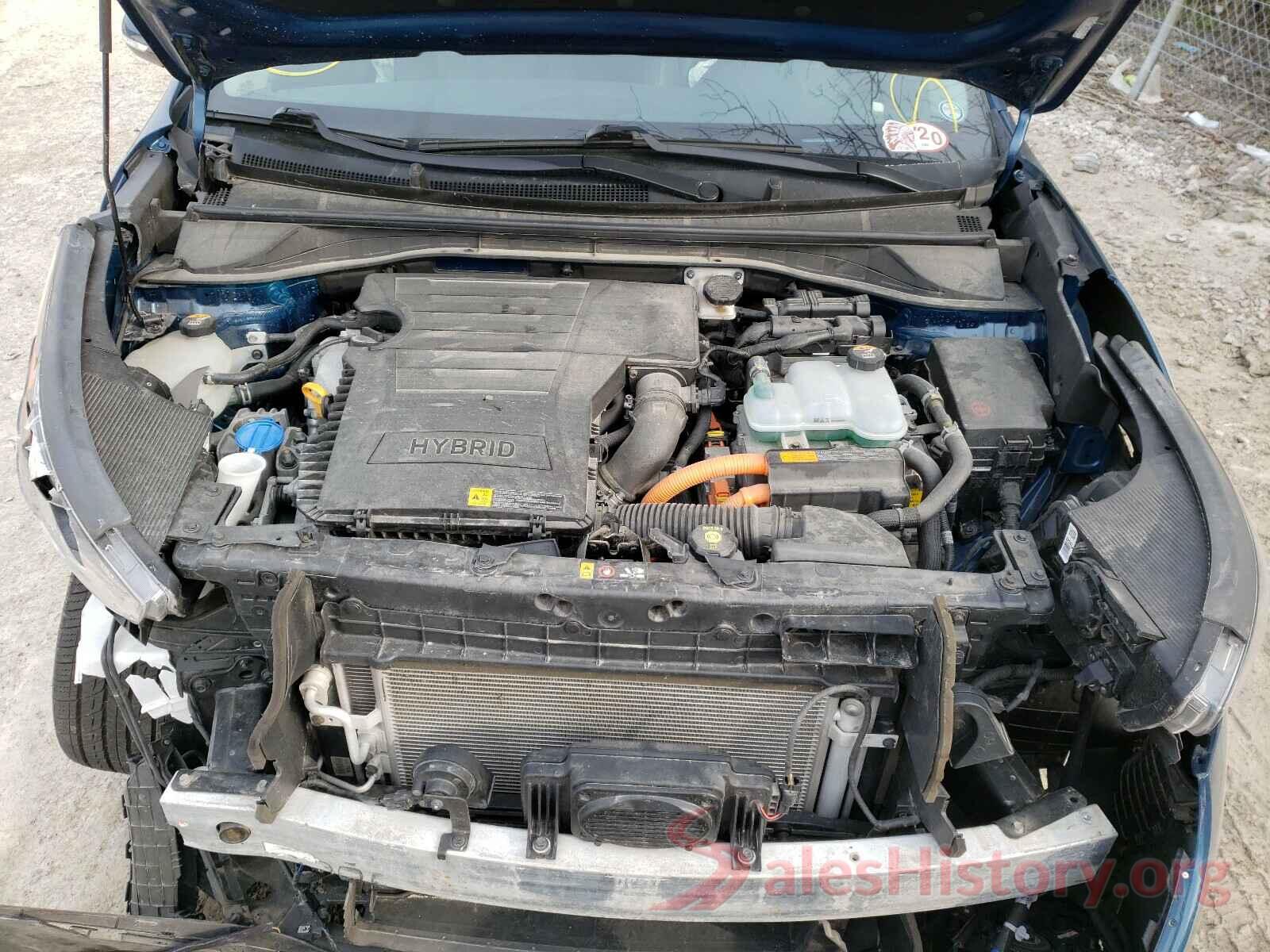 KNDCE3LC0H5067931 2017 KIA NIRO