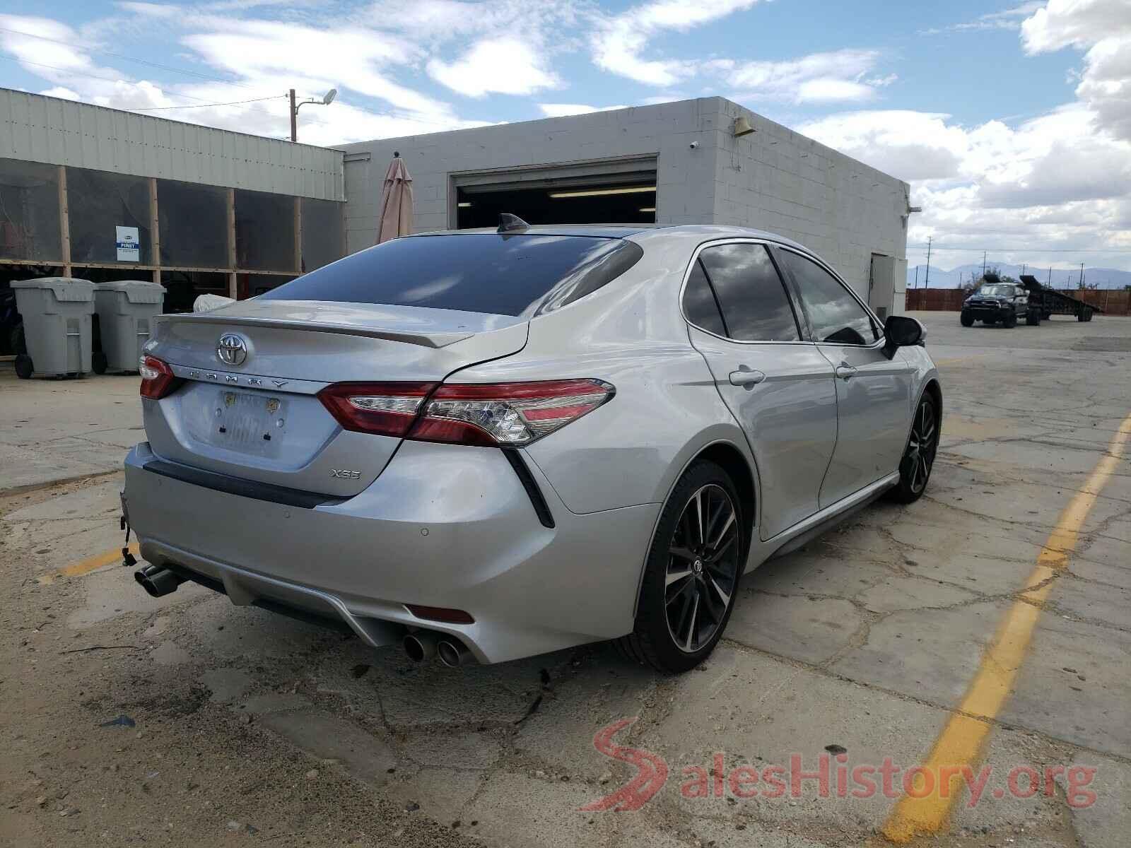 4T1BZ1HK6JU005963 2018 TOYOTA CAMRY