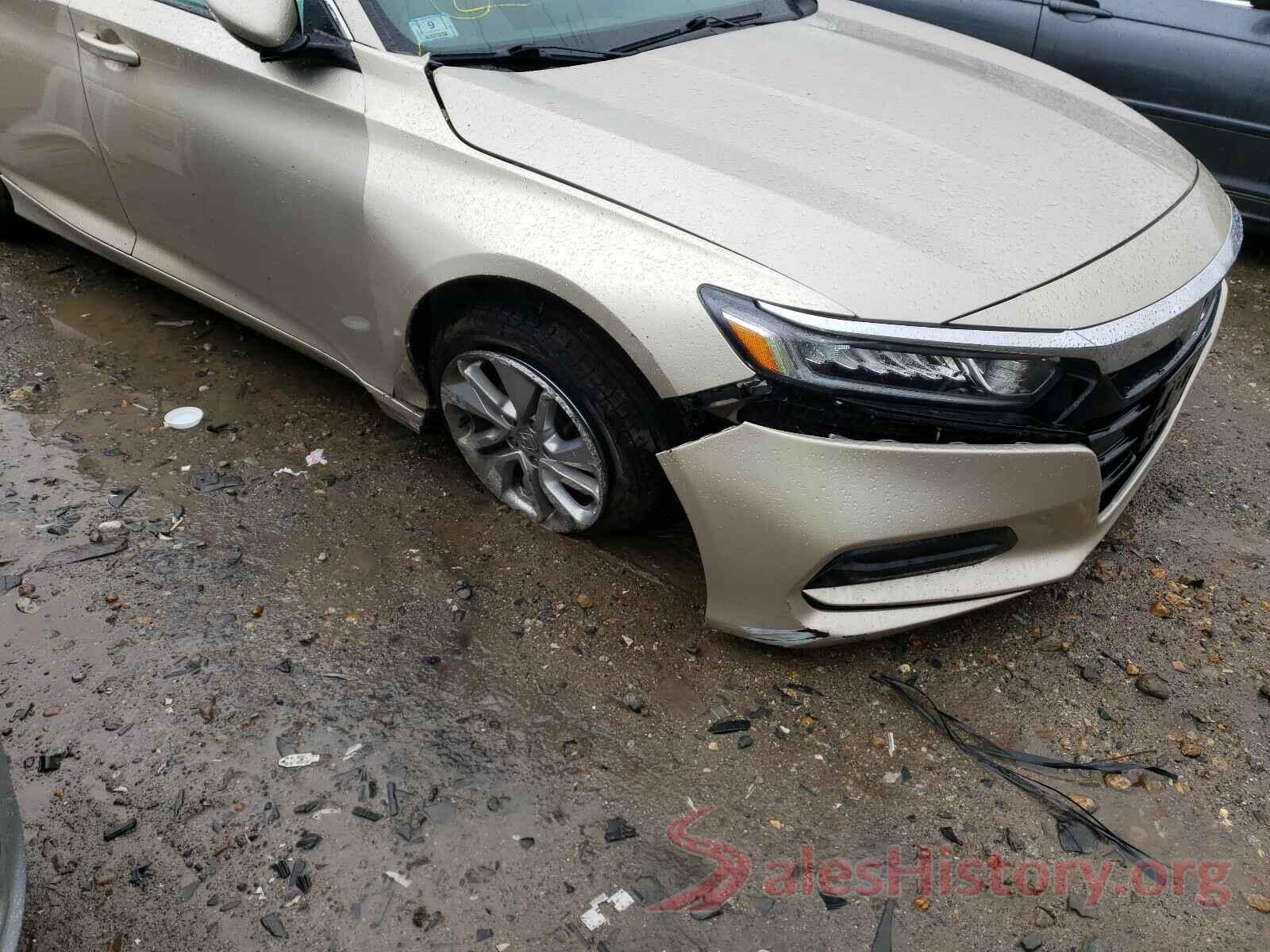 1HGCV1F11JA118804 2018 HONDA ACCORD