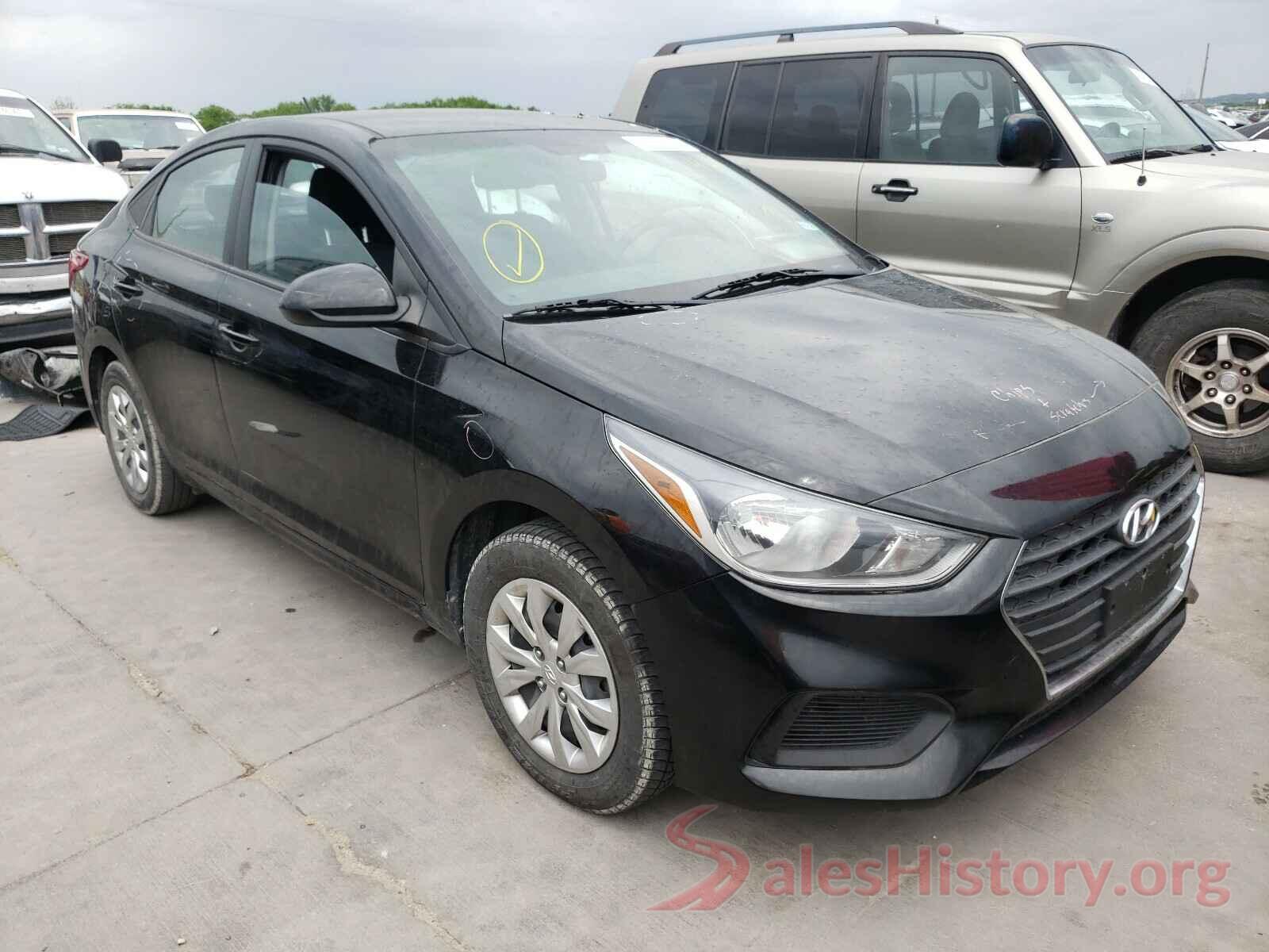 3KPC24A32JE025451 2018 HYUNDAI ACCENT