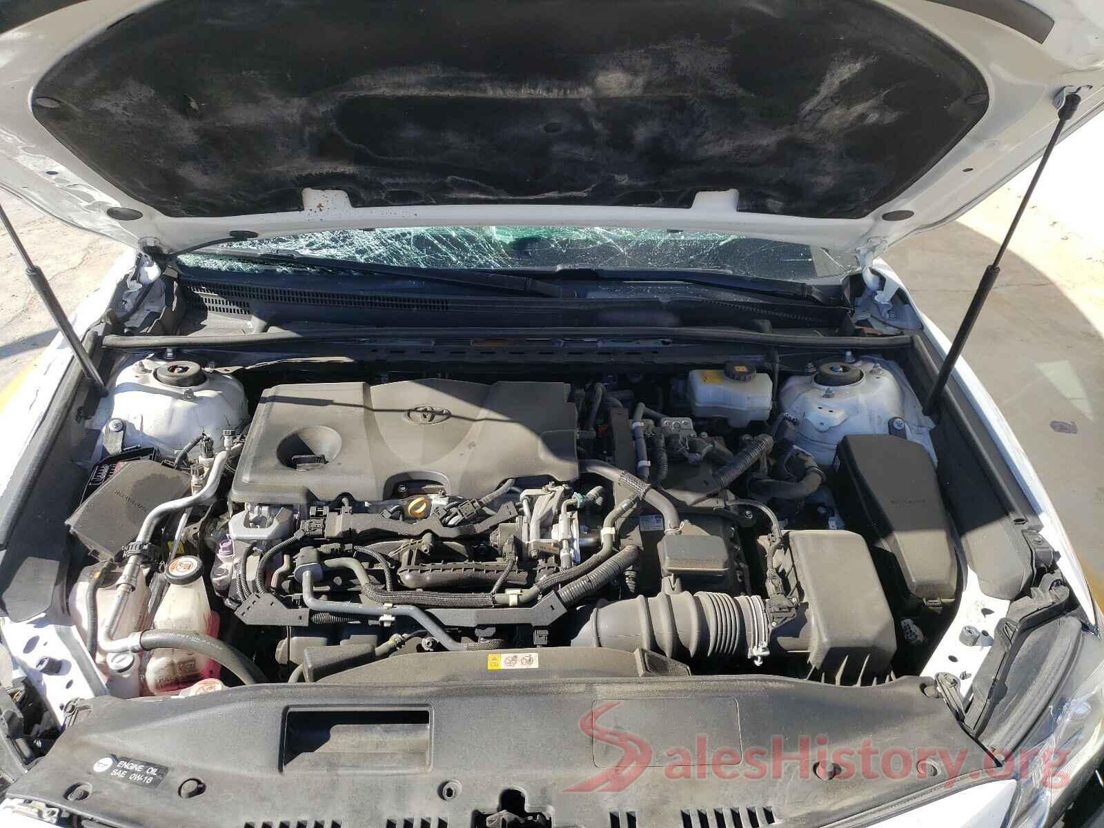 4T1B21HK9JU503711 2018 TOYOTA CAMRY