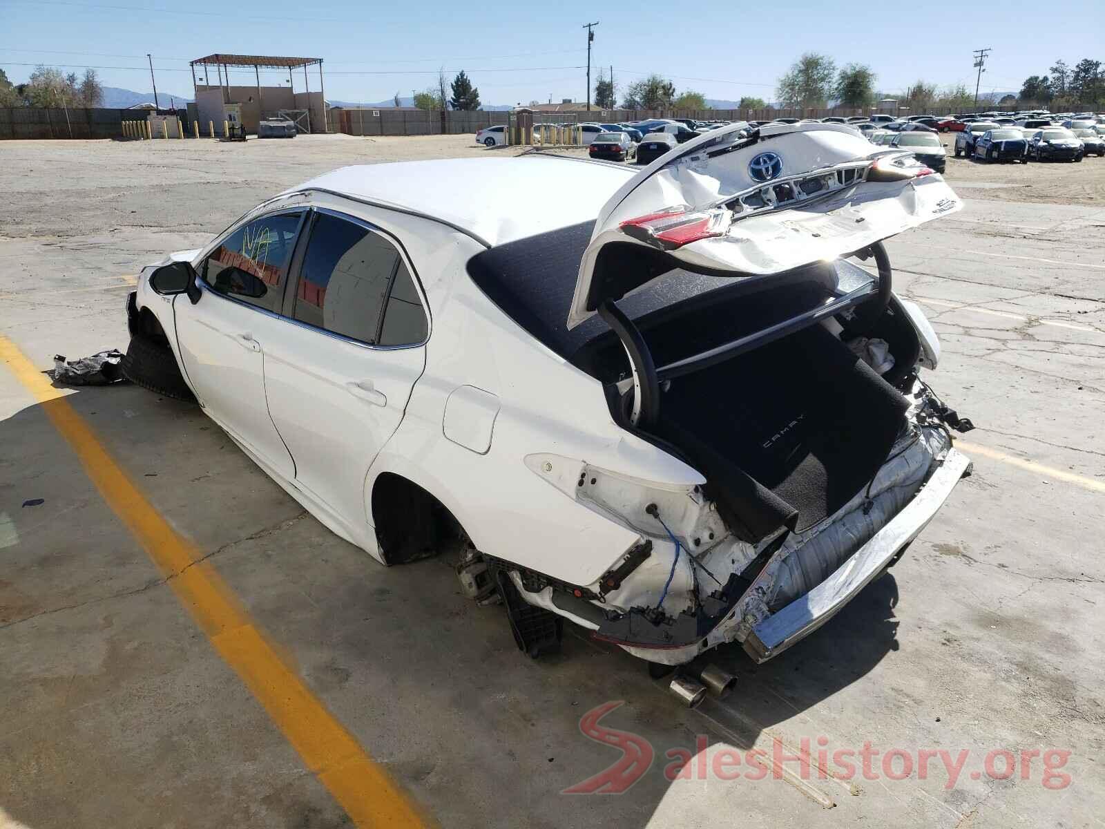 4T1B21HK9JU503711 2018 TOYOTA CAMRY