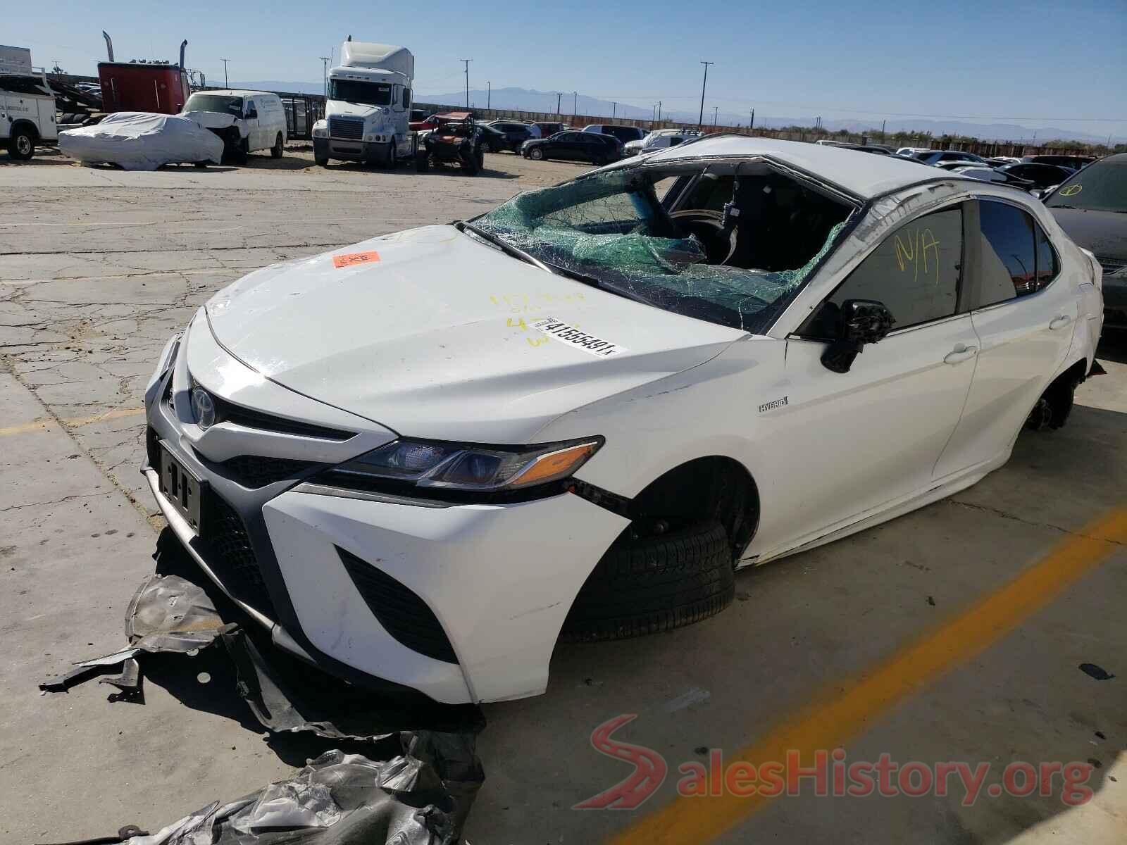 4T1B21HK9JU503711 2018 TOYOTA CAMRY