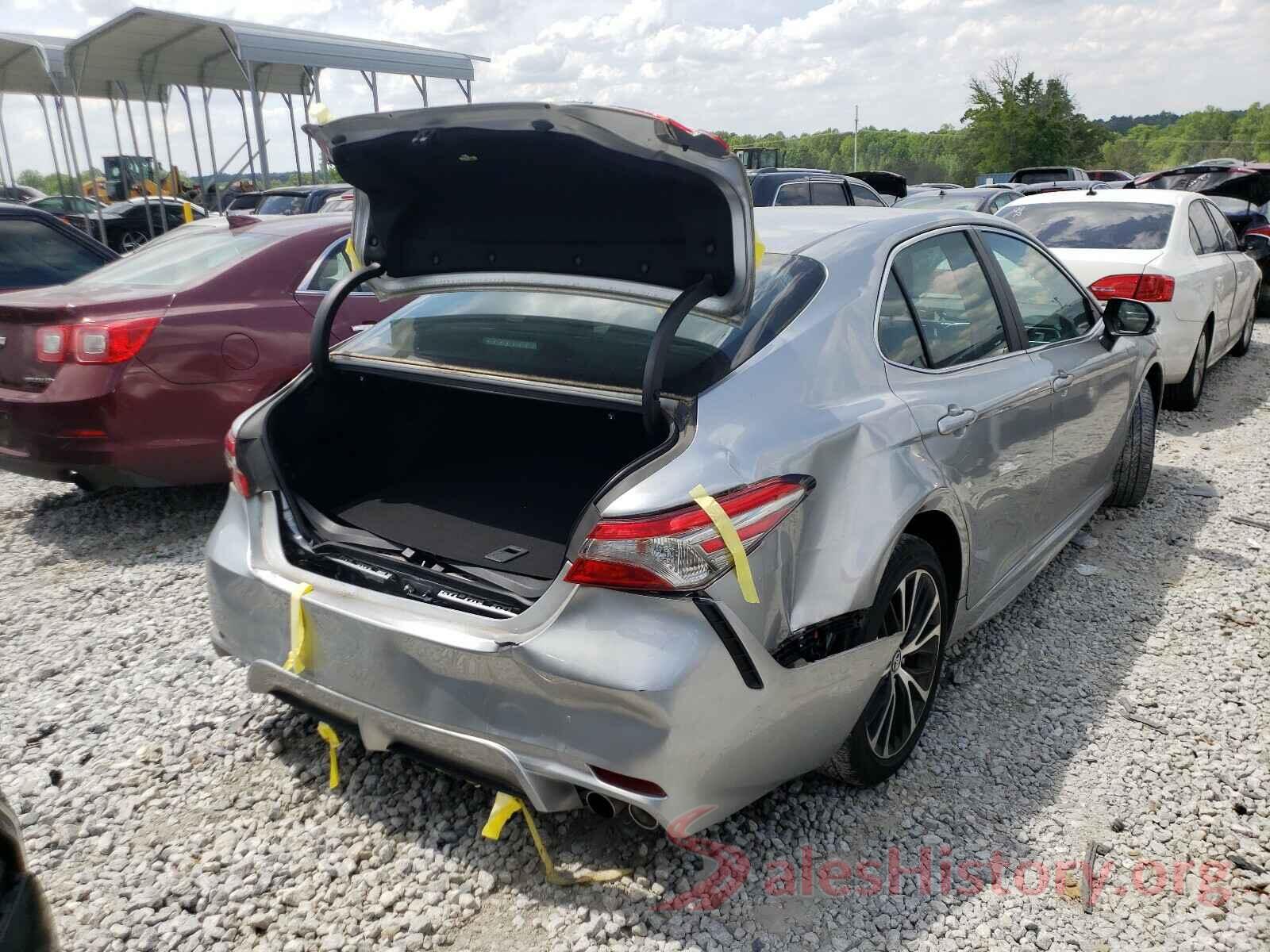 4T1B11HK0JU651006 2018 TOYOTA CAMRY