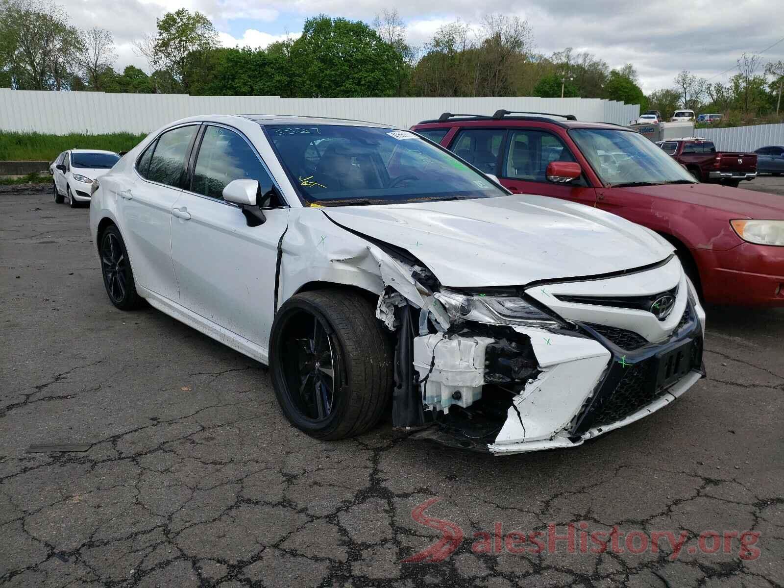 4T1B61HK2JU086629 2018 TOYOTA CAMRY