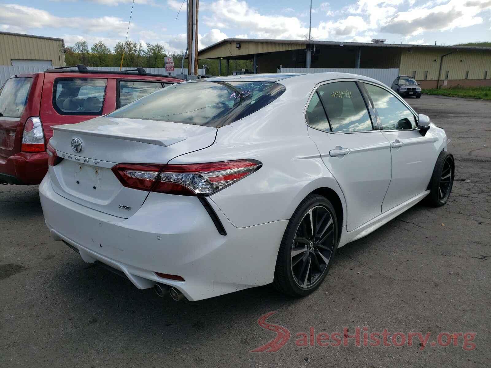 4T1B61HK2JU086629 2018 TOYOTA CAMRY