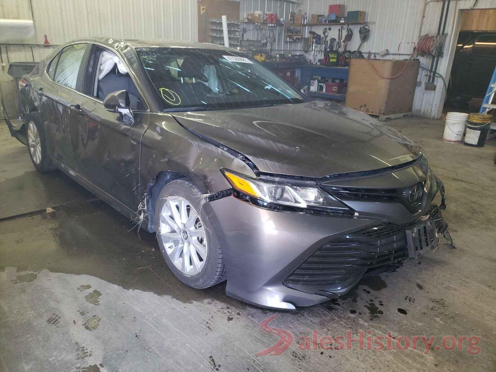 4T1B11HK3JU609607 2018 TOYOTA CAMRY