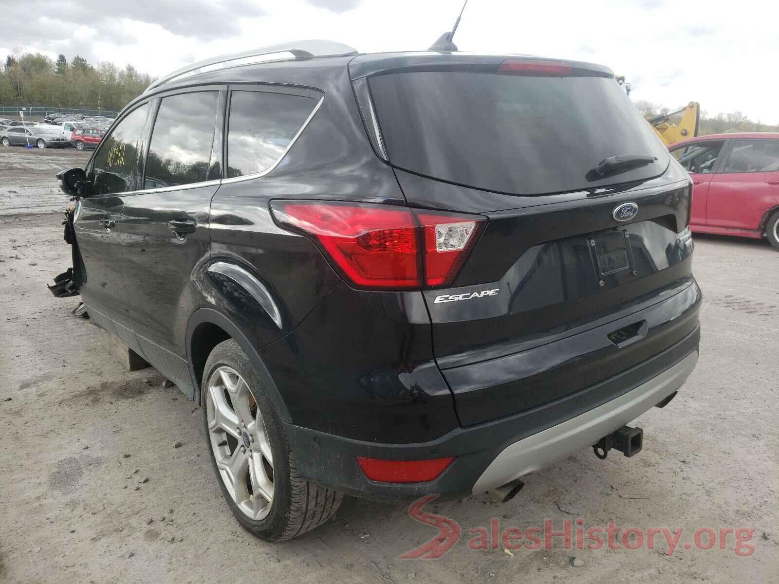 1FMCU9J93KUA10192 2019 FORD ESCAPE