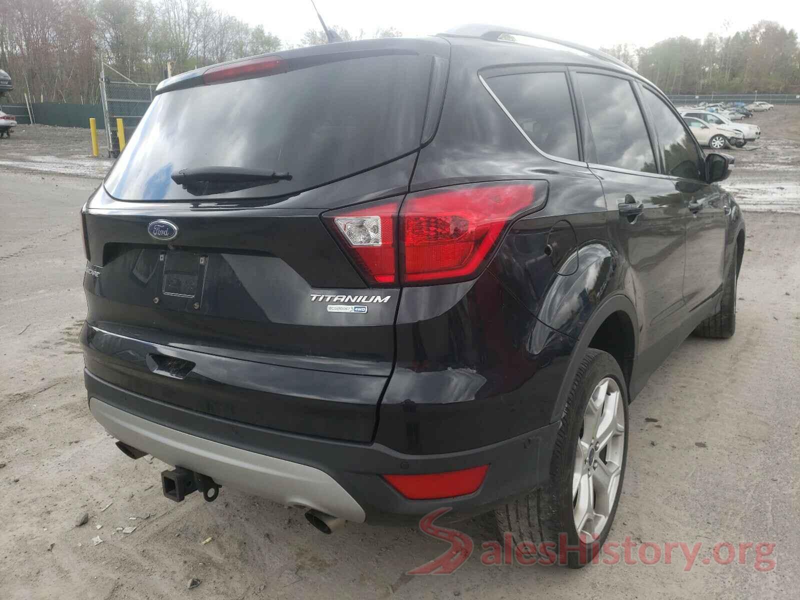 1FMCU9J93KUA10192 2019 FORD ESCAPE