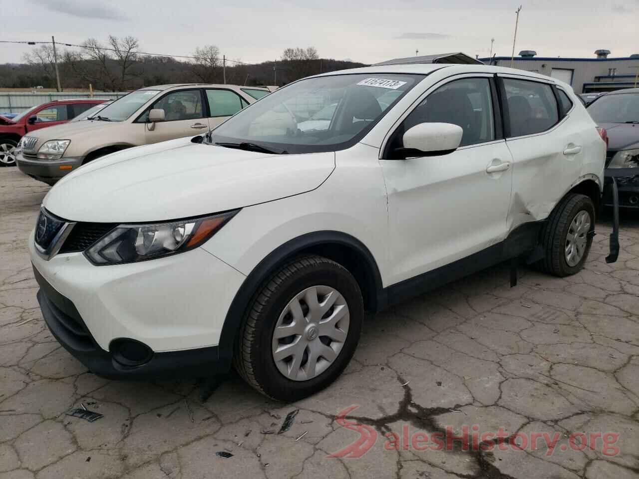 JN1BJ1CP4JW156046 2018 NISSAN ROGUE