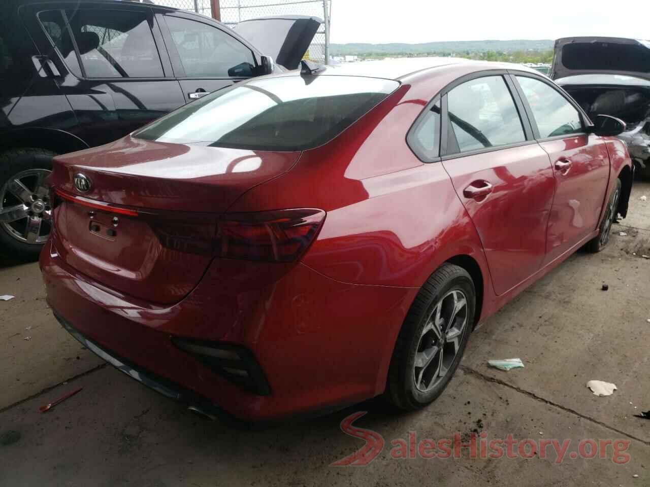 3KPF24ADXME303975 2021 KIA FORTE