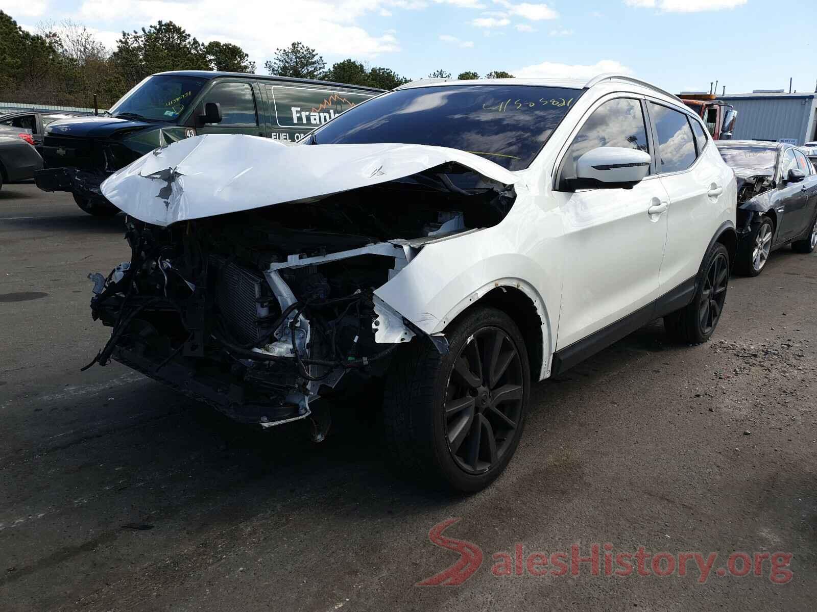 JN1BJ1CR3HW123261 2017 NISSAN ROGUE