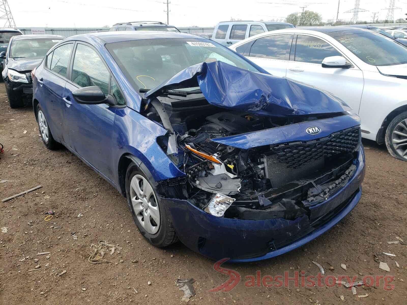 3KPFK4A75HE152592 2017 KIA FORTE