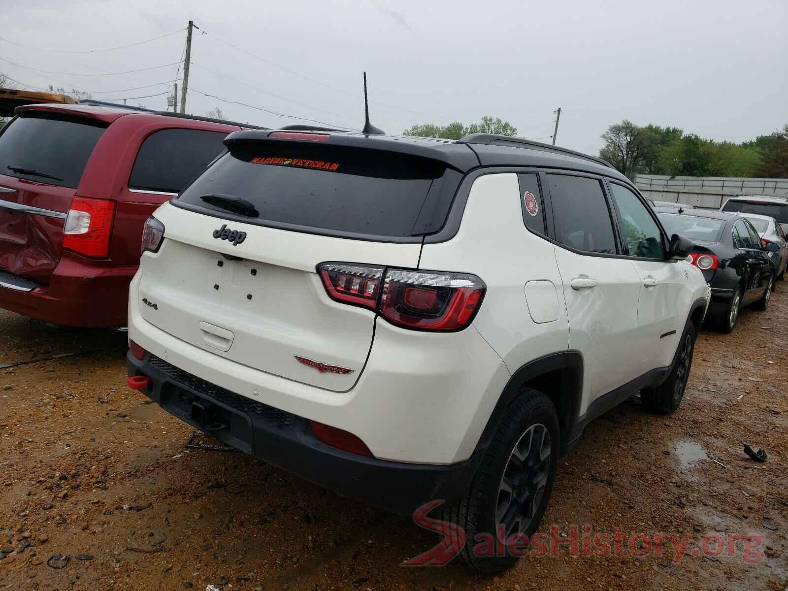 3C4NJDDB2JT480147 2018 JEEP COMPASS