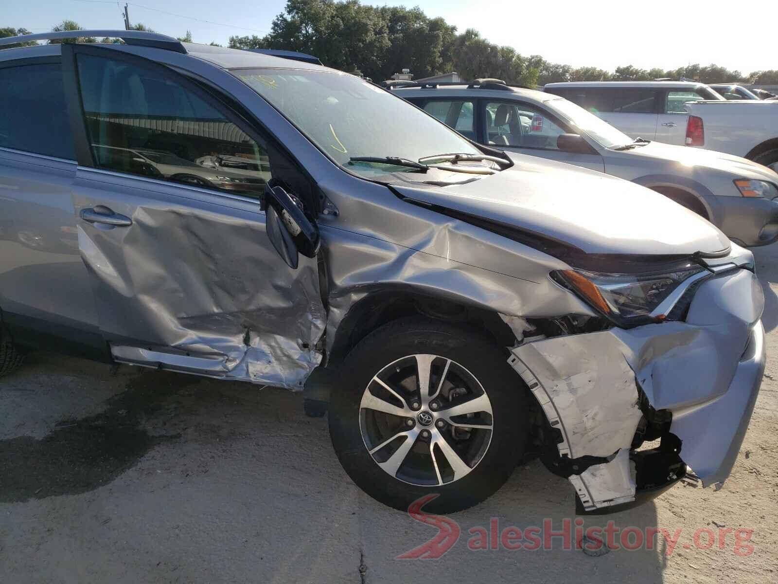 2T3WFREV1JW431347 2018 TOYOTA RAV4