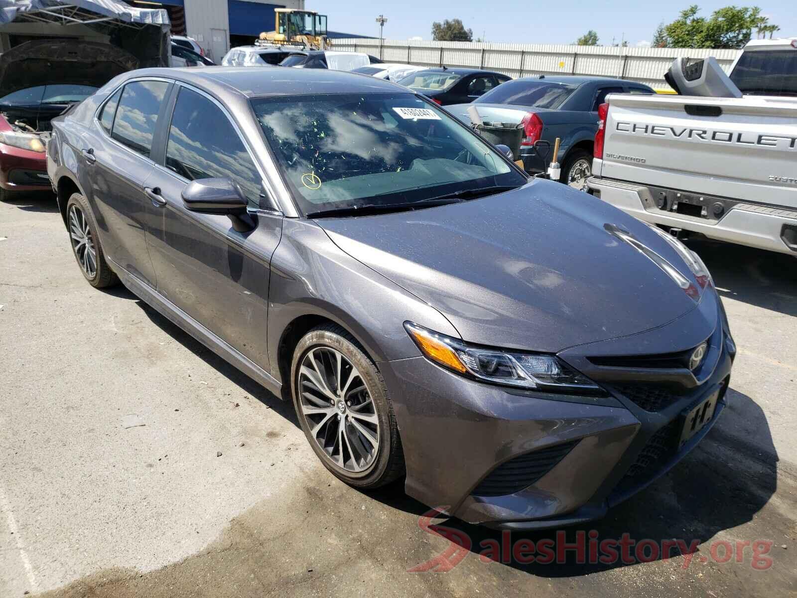 4T1G11AK1LU318252 2020 TOYOTA CAMRY