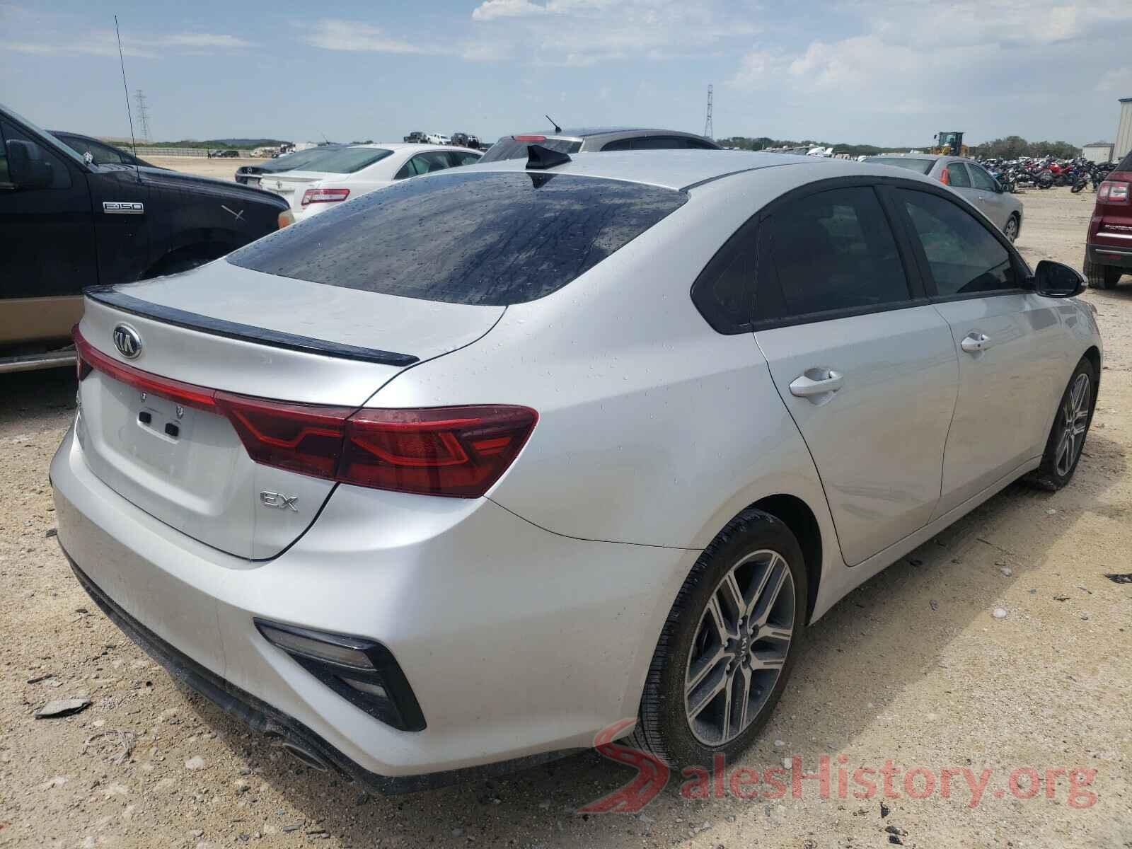 3KPF54AD8LE209955 2020 KIA FORTE