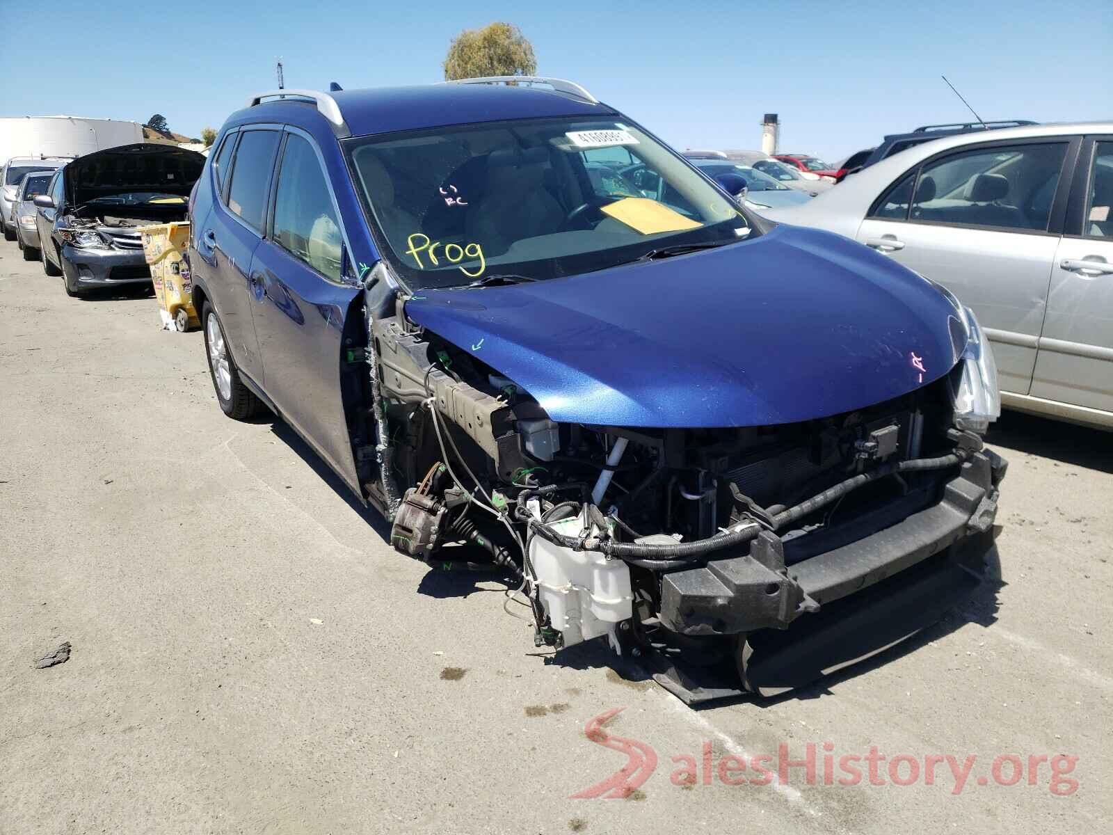 5N1AT2MVXJC711472 2018 NISSAN ROGUE