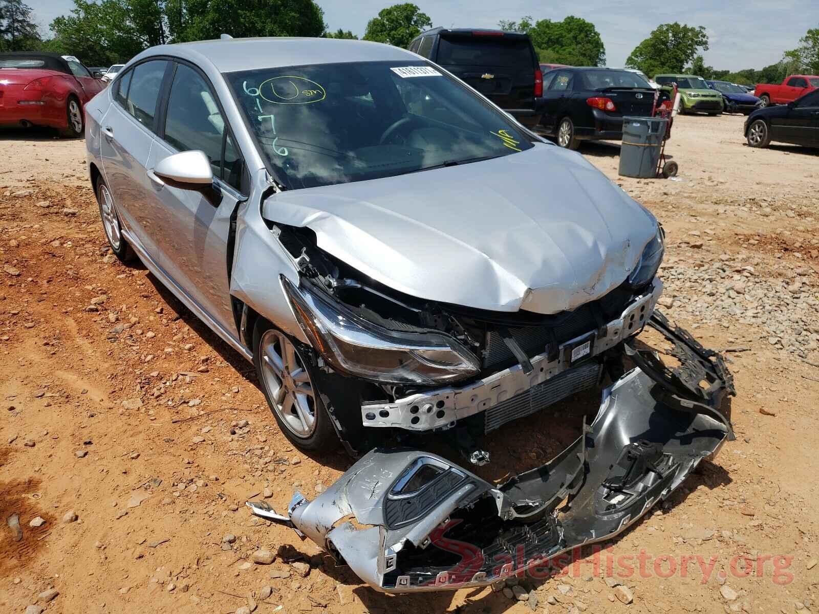 1G1BE5SM8J7236176 2018 CHEVROLET CRUZE