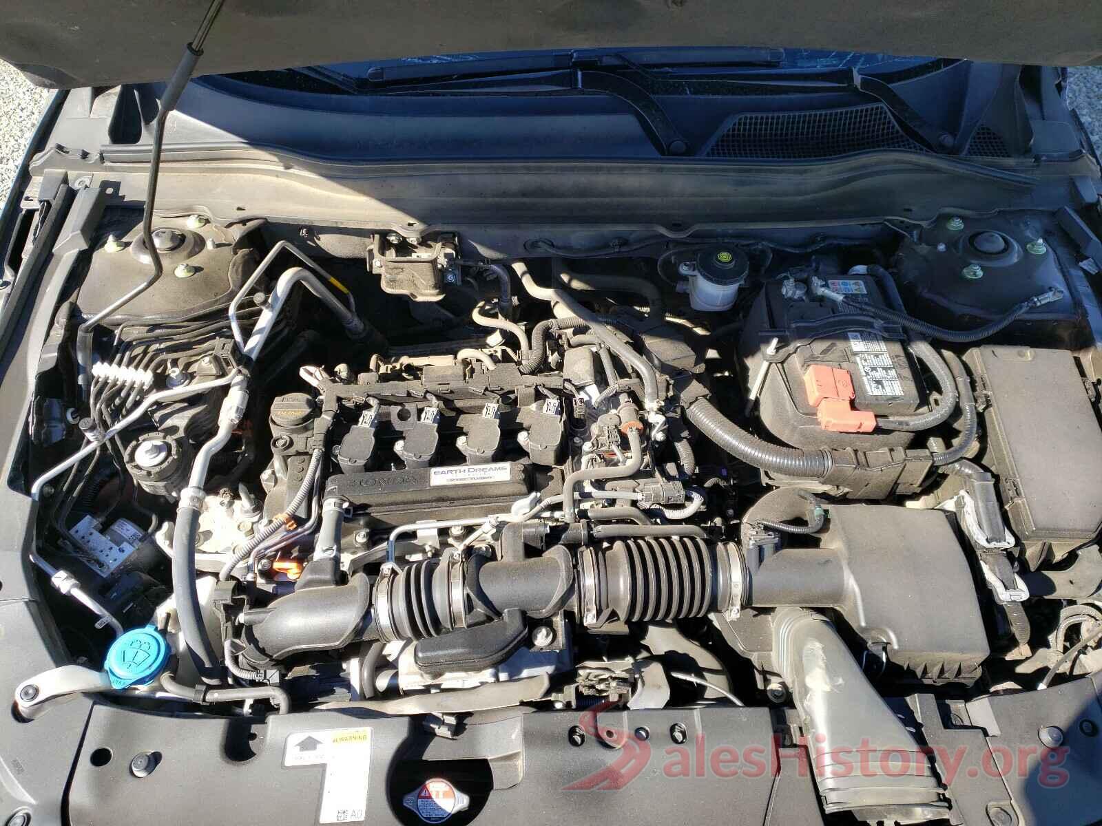 1HGCV1F18JA102597 2018 HONDA ACCORD