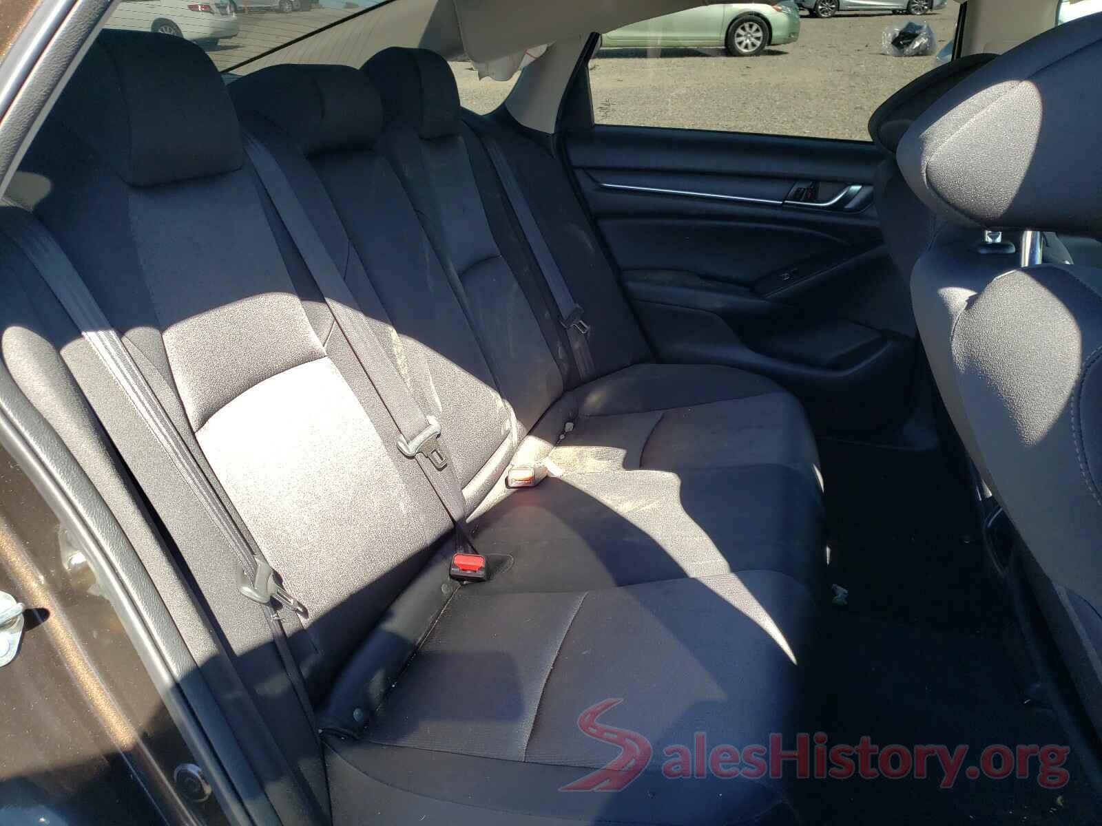 1HGCV1F18JA102597 2018 HONDA ACCORD