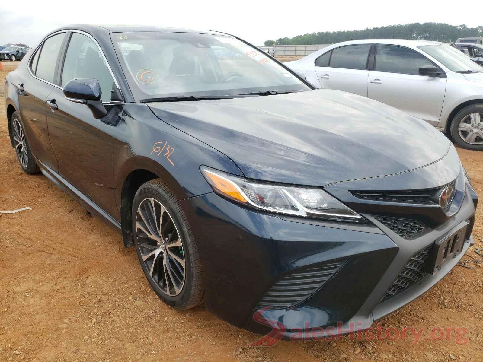 4T1B11HK8JU616794 2018 TOYOTA CAMRY