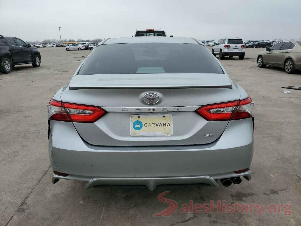 4T1B11HK5JU105236 2018 TOYOTA CAMRY