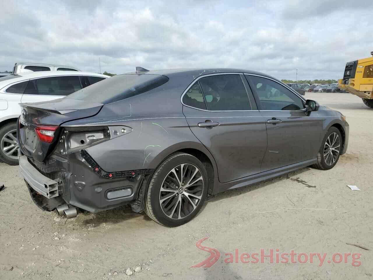 4T1B11HKXKU704439 2019 TOYOTA CAMRY