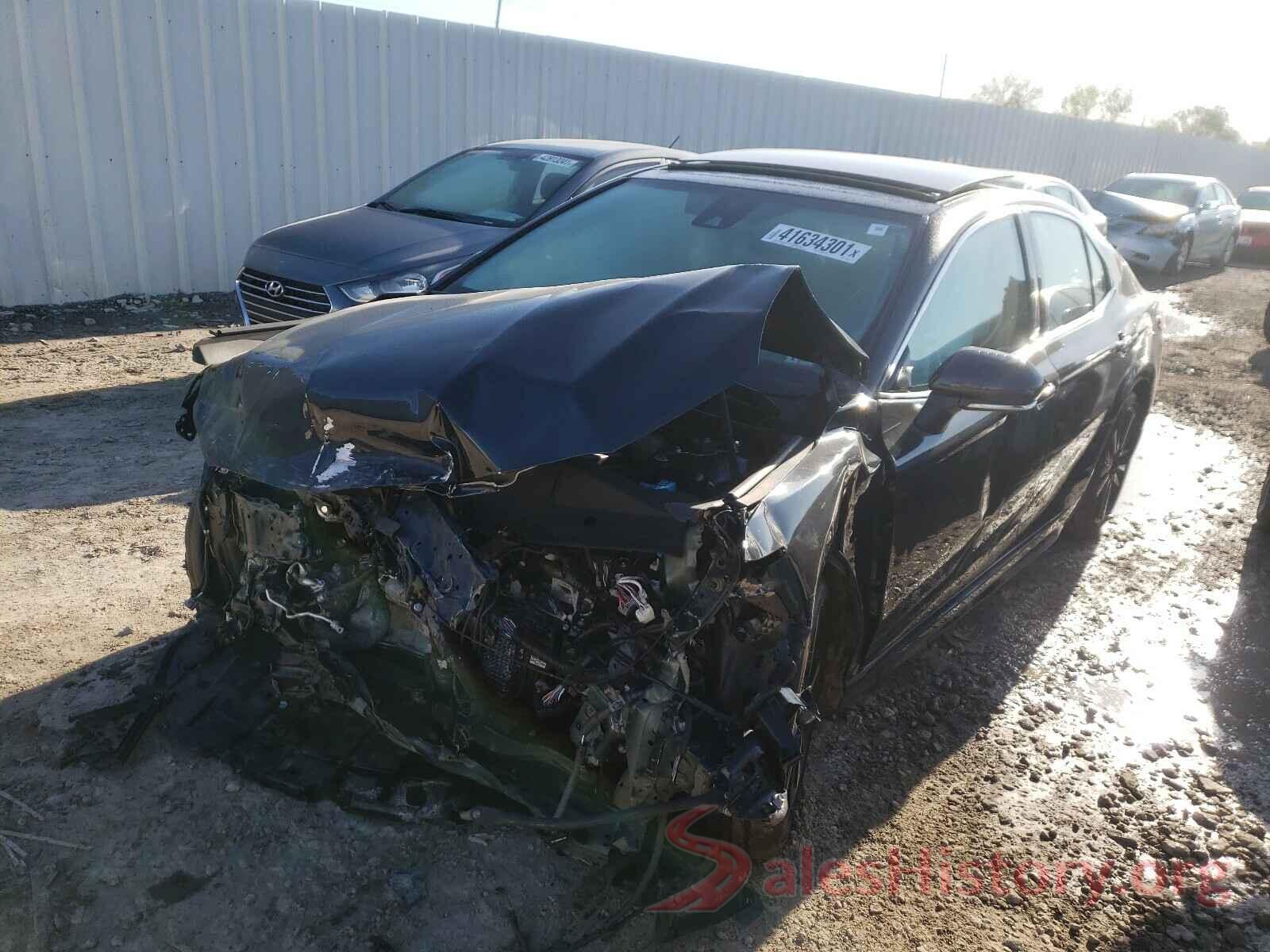 4T1B61HK1KU761565 2019 TOYOTA CAMRY