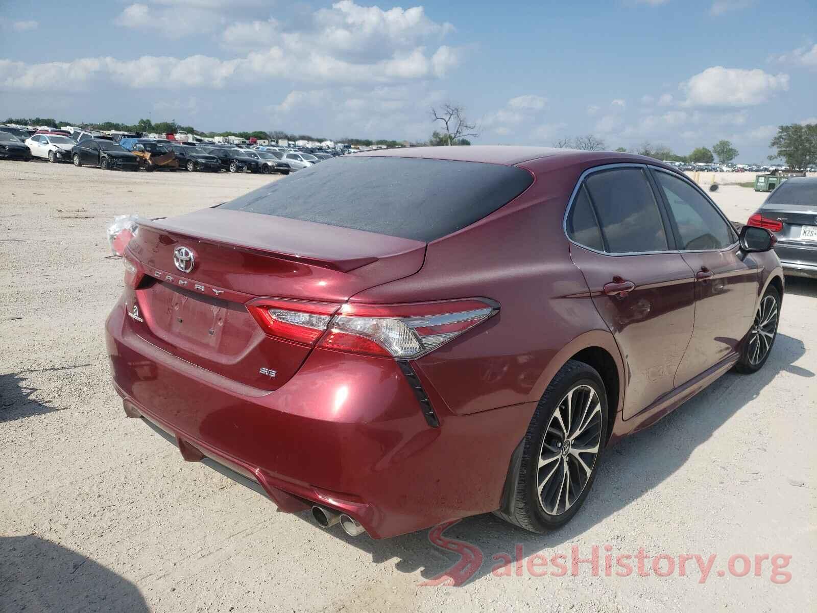 4T1B11HK1JU618841 2018 TOYOTA CAMRY