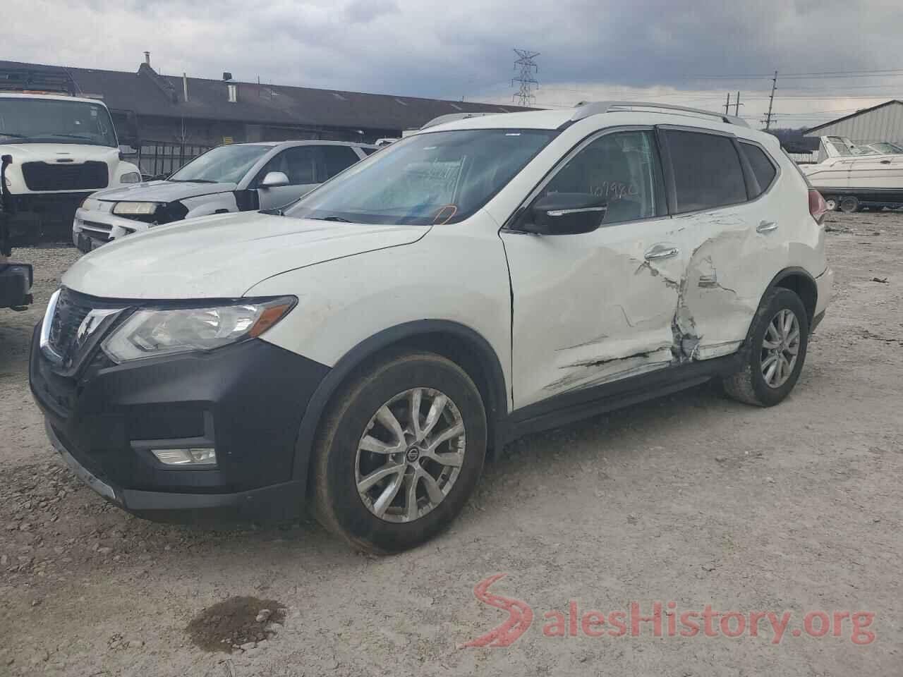 KNMAT2MT9JP604165 2018 NISSAN ROGUE