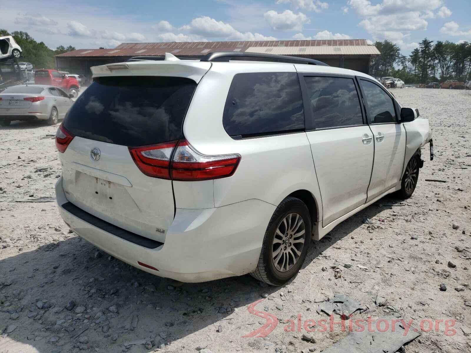 5TDYZ3DC2JS964435 2018 TOYOTA SIENNA