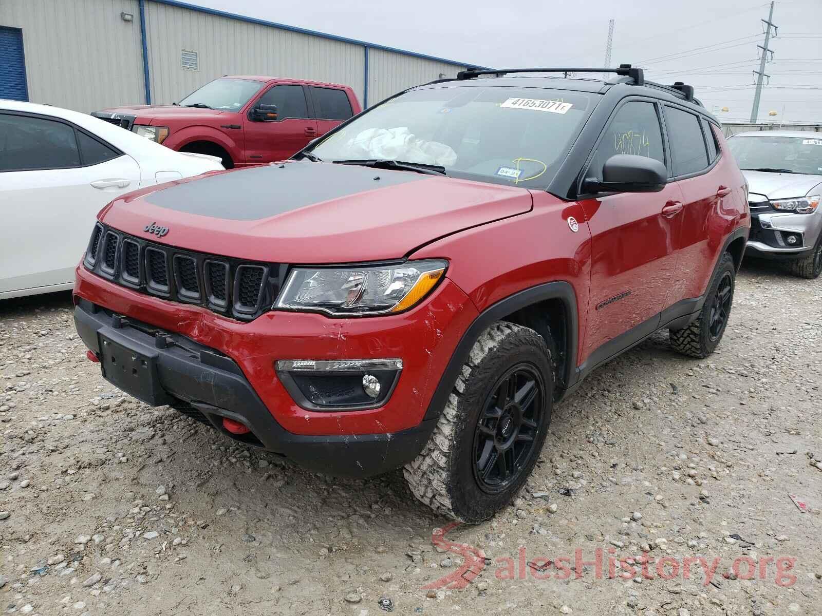 3C4NJDDB3KT686028 2019 JEEP COMPASS