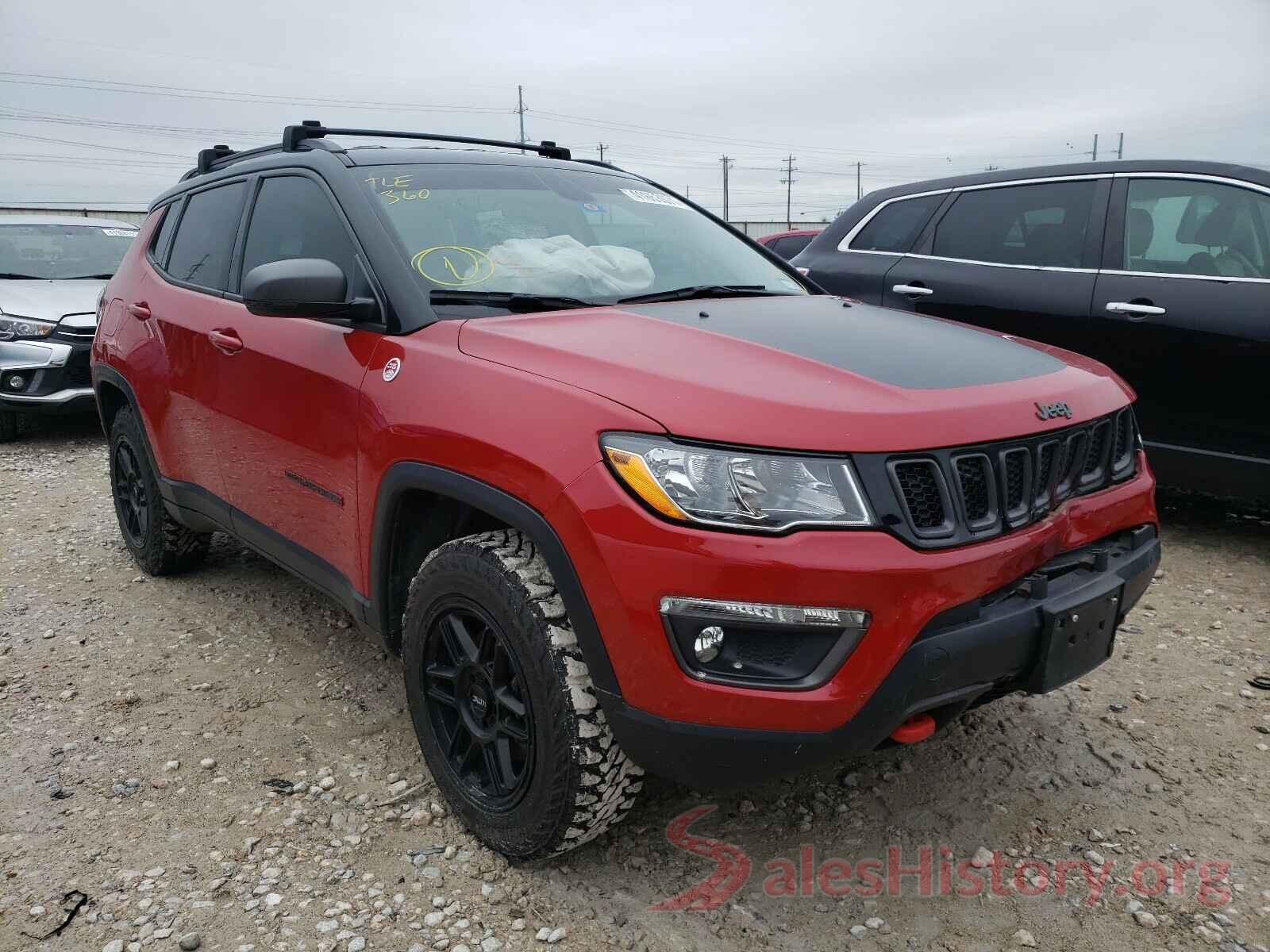 3C4NJDDB3KT686028 2019 JEEP COMPASS