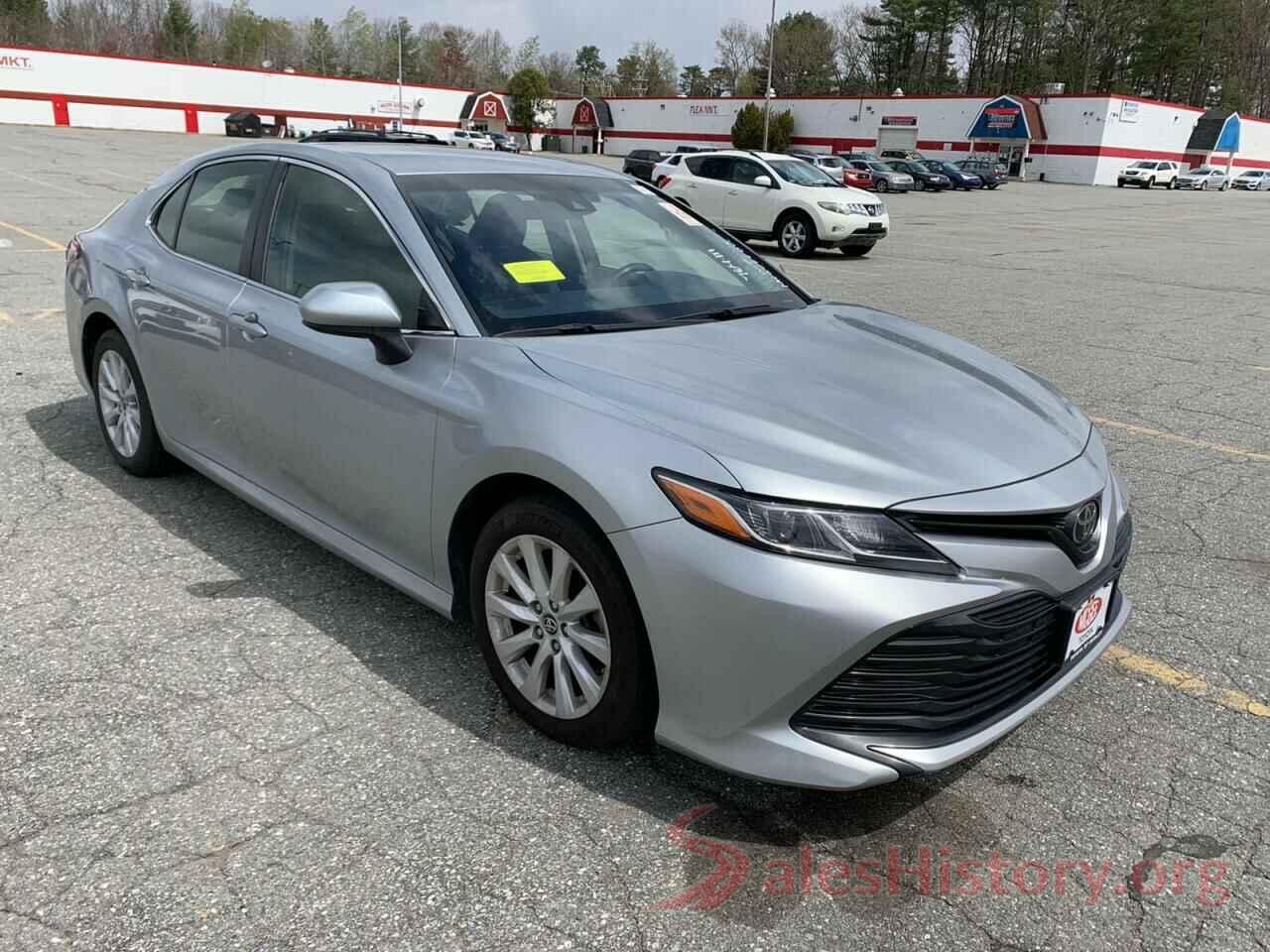 JTNB11HK8J3051095 2018 TOYOTA CAMRY