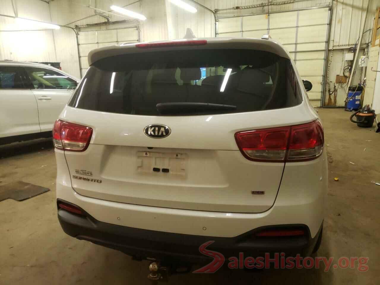 5XYPGDA32JG384126 2018 KIA SORENTO